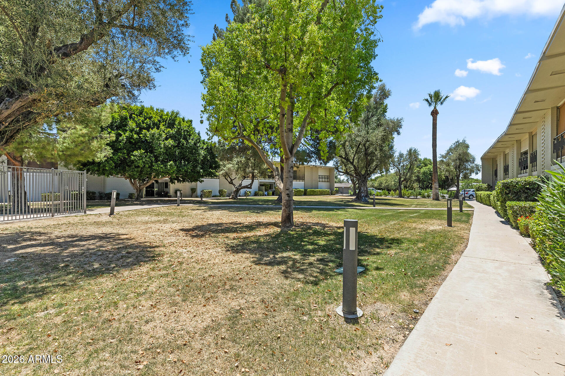 SCOTTSDALE CONDOMINIUMS AMD - Residential