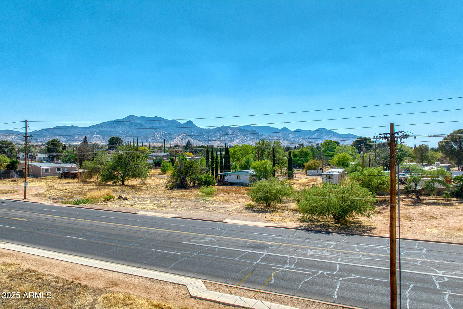 (Neighborhood Business) Zoning ''Commercial Zoning''  Here's your chance to open that business you always wanted too.!  Sale  to include 2 lots (10671323) and (10671321)