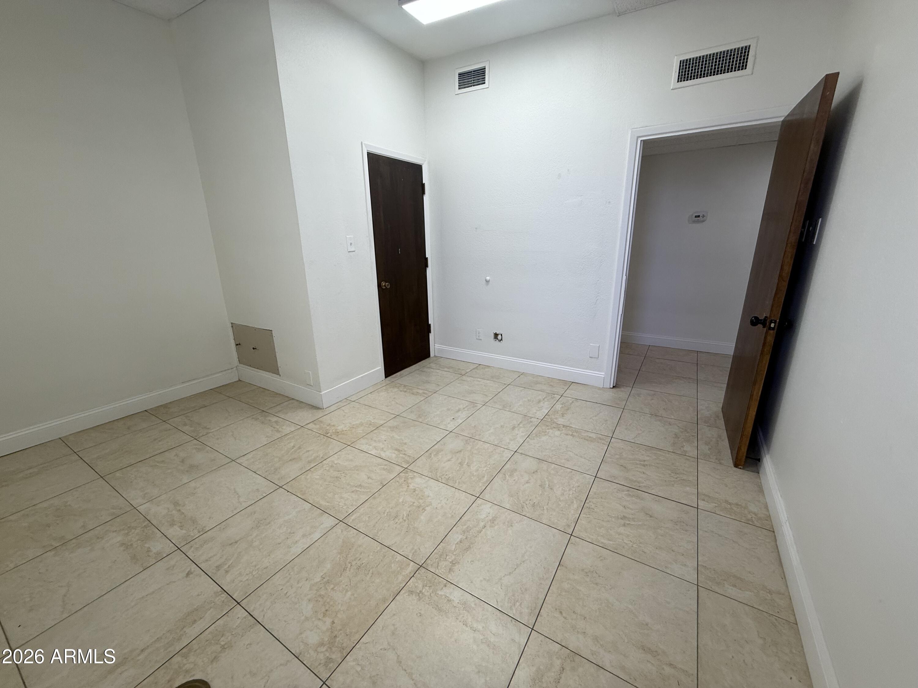 LEISURE MANOR - Commercial Lease