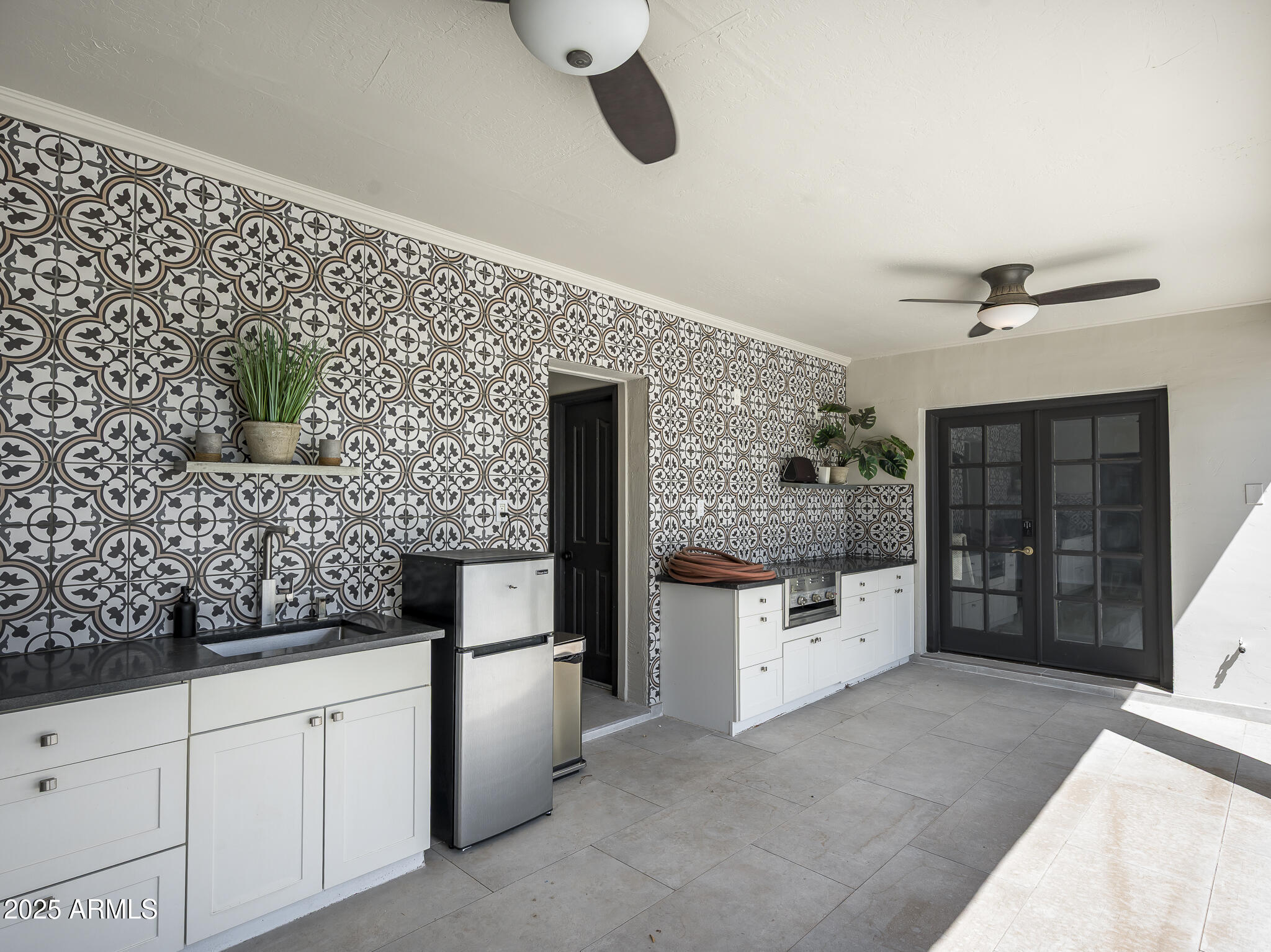 Paradise Mansion Estates - Residential