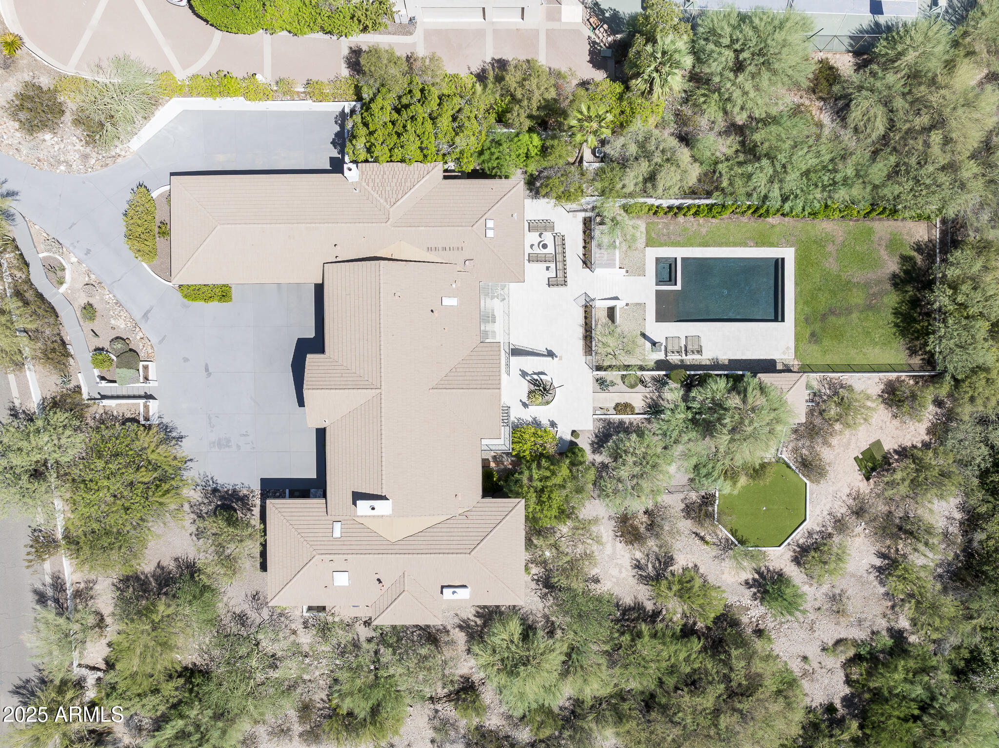 Paradise Mansion Estates - Residential