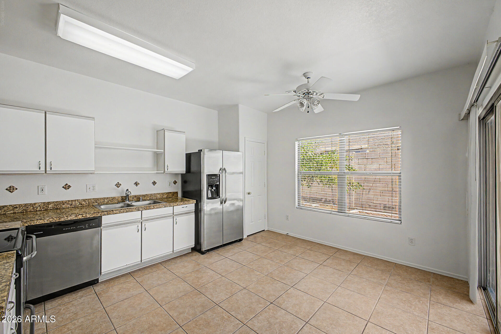 ARIZONA HEIGHTS - Residential