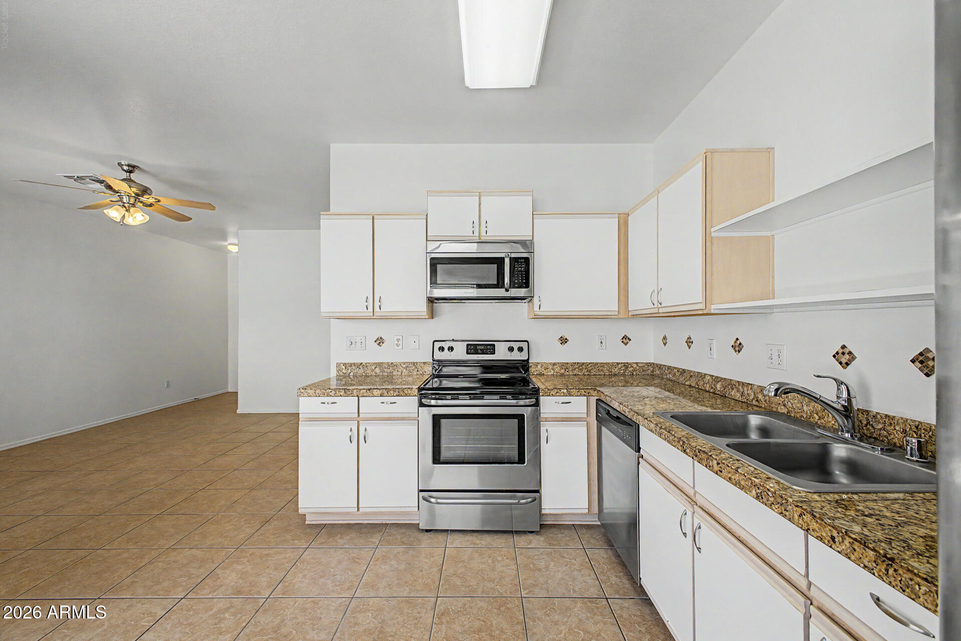 ARIZONA HEIGHTS - Residential