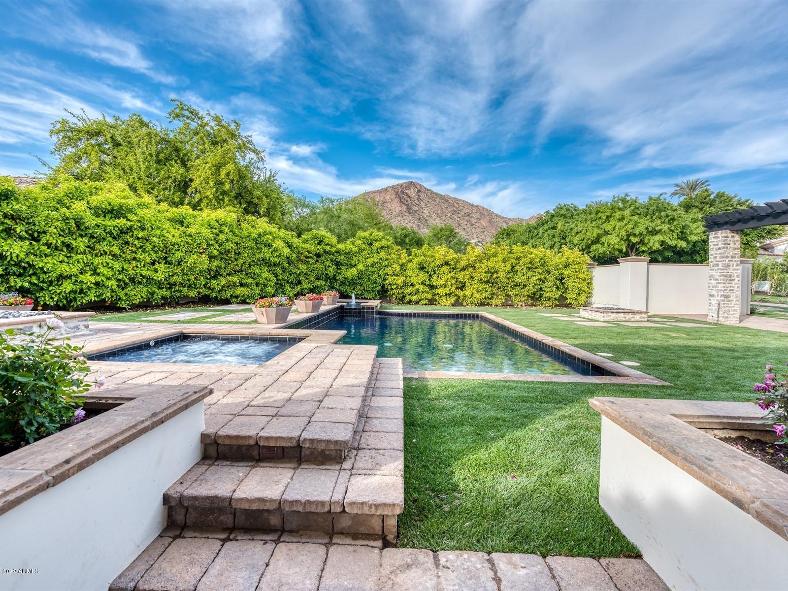 VINEYARDS AT ARCADIA - Residential