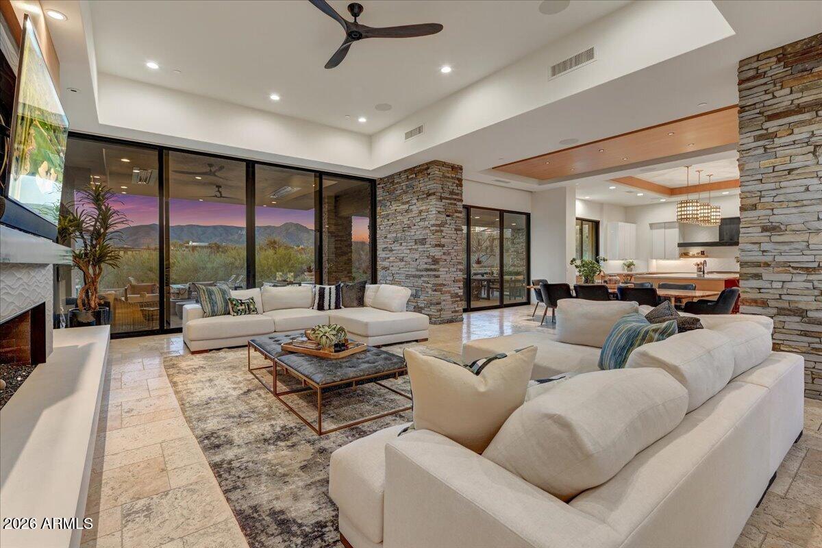 DESERT MOUNTAIN PHASE 2 UNIT 5 PT 1 1-101 A-J - Residential
