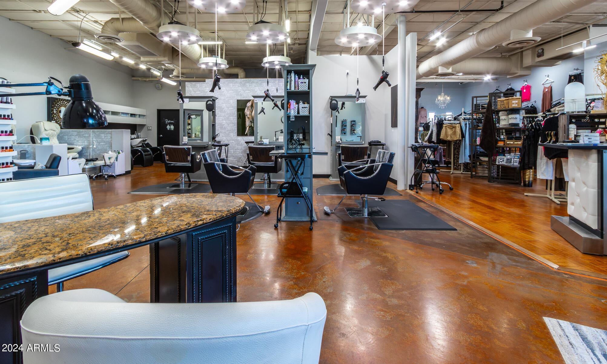 La Kanza Plaza at Red Truck - Commercial Sale