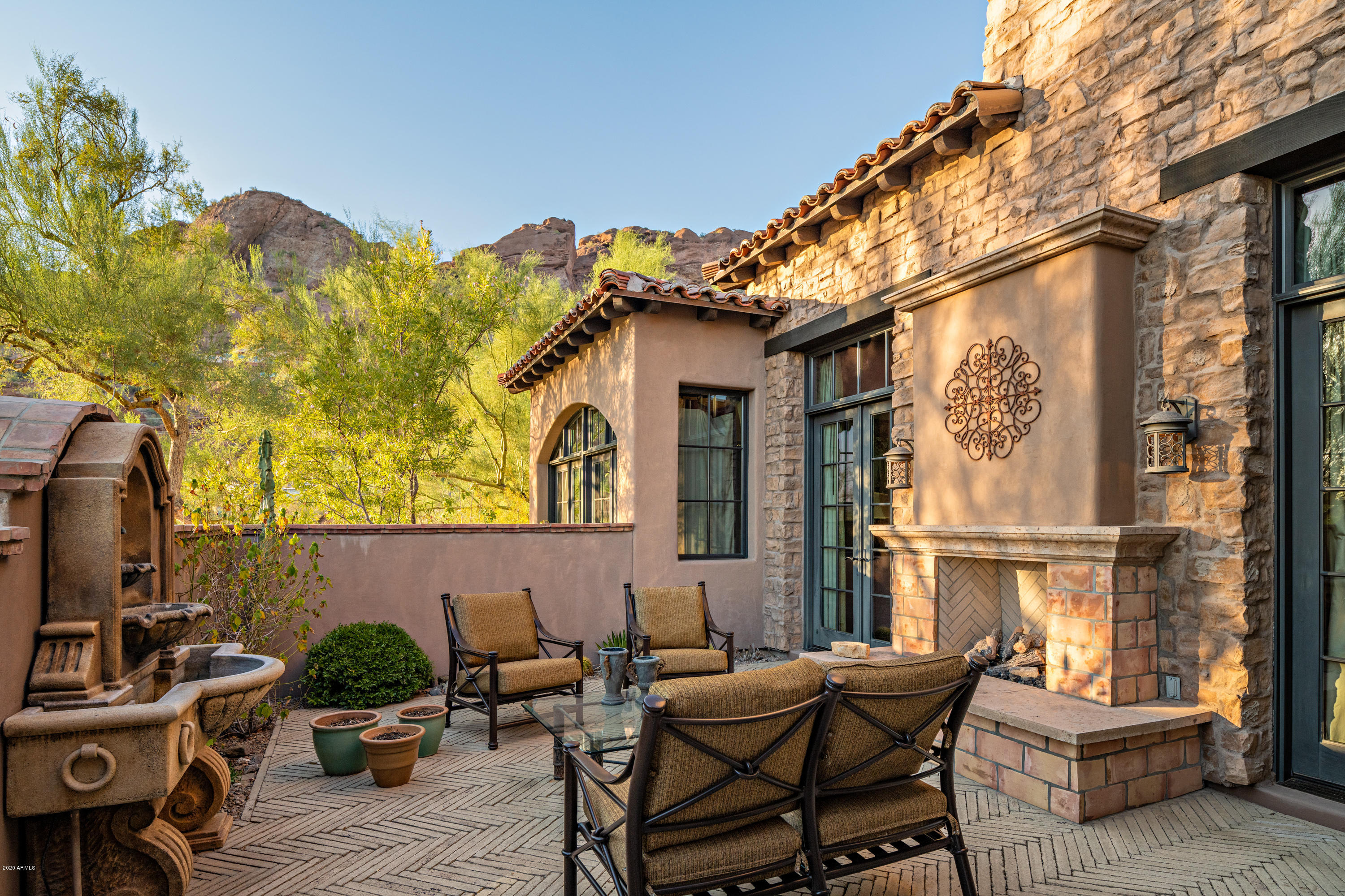 RED ROCK - Residential