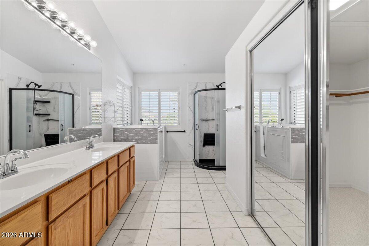 RED MOUNTAIN ESTATES LOT 1-8 9-149 TR A-C - Residential