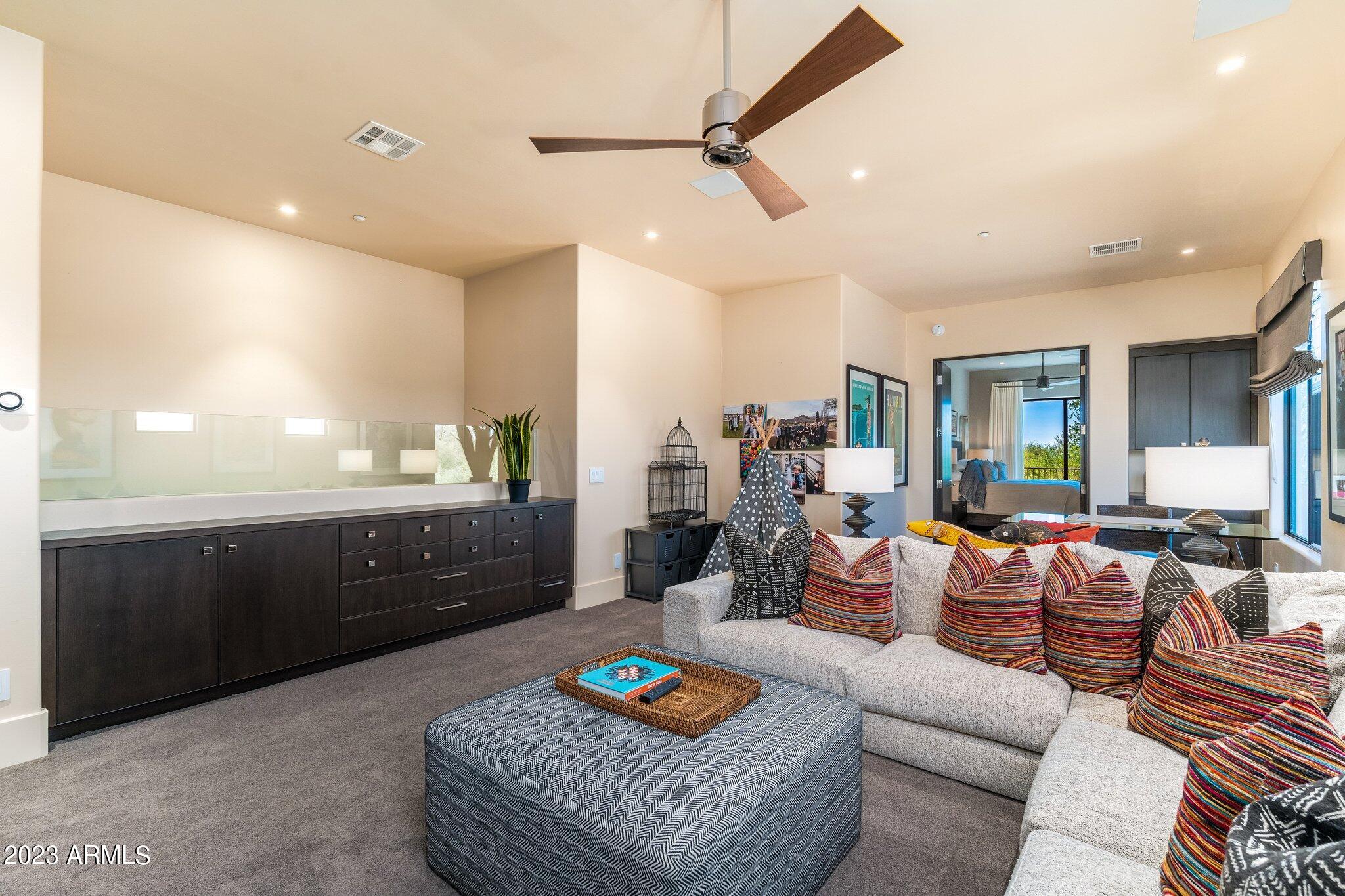 DC RANCH - Residential