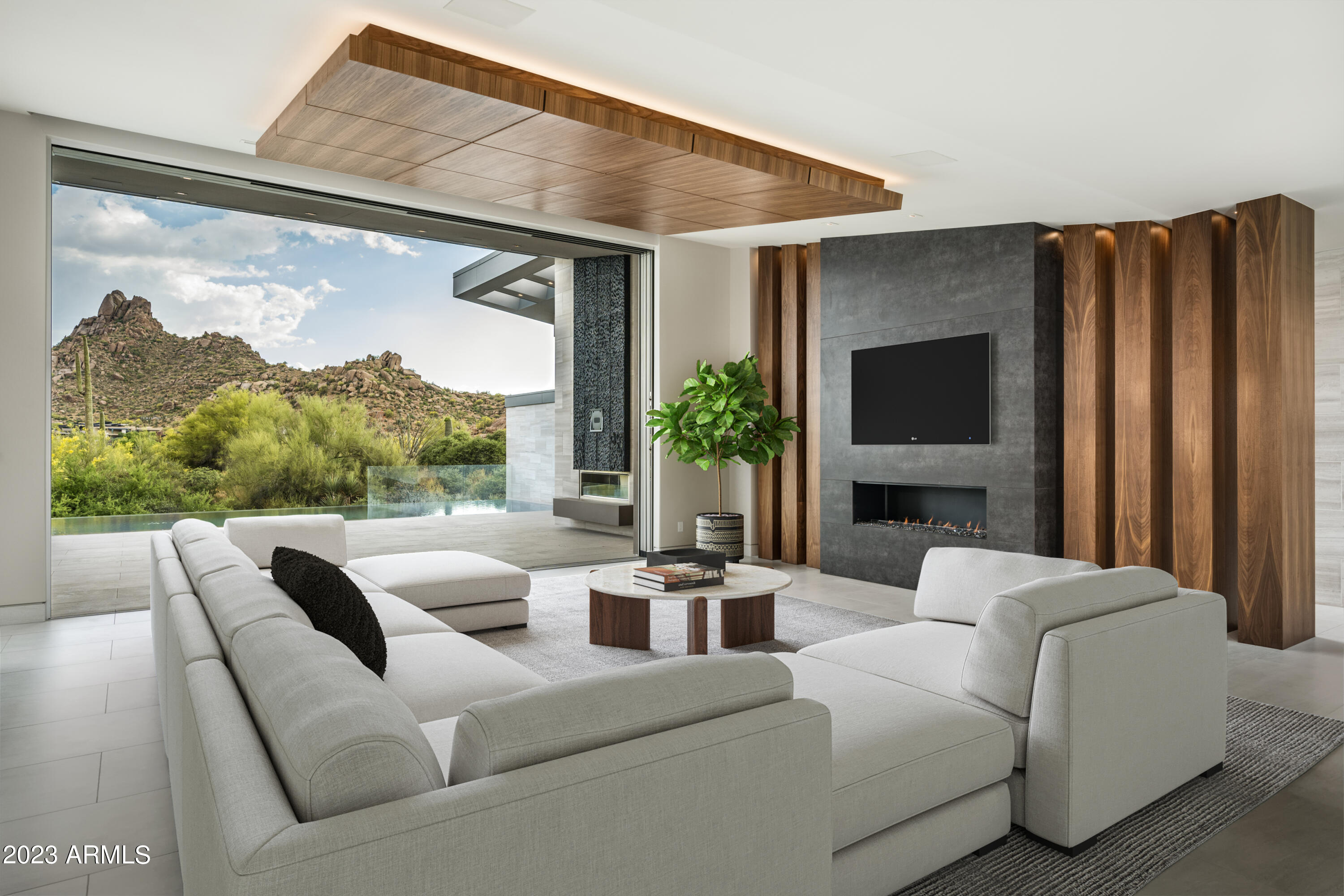ESTANCIA - Residential