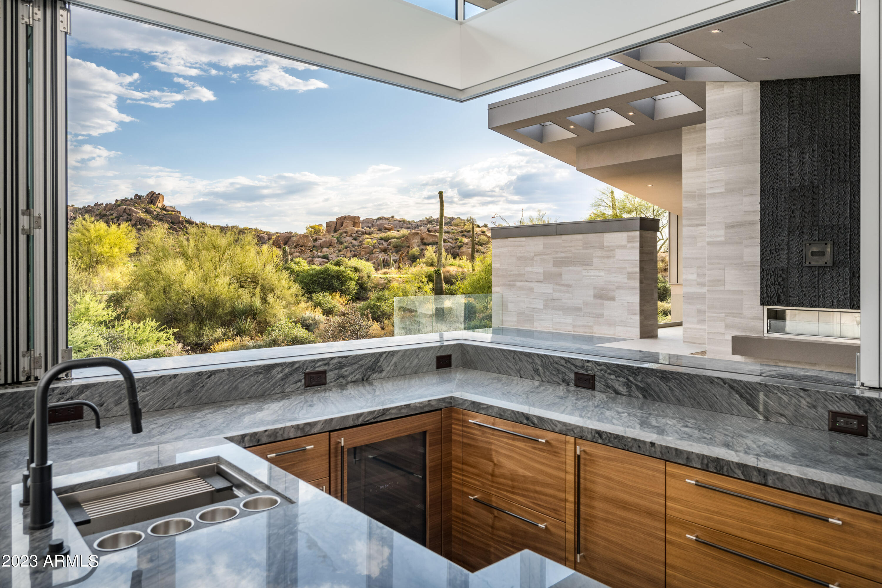 ESTANCIA - Residential