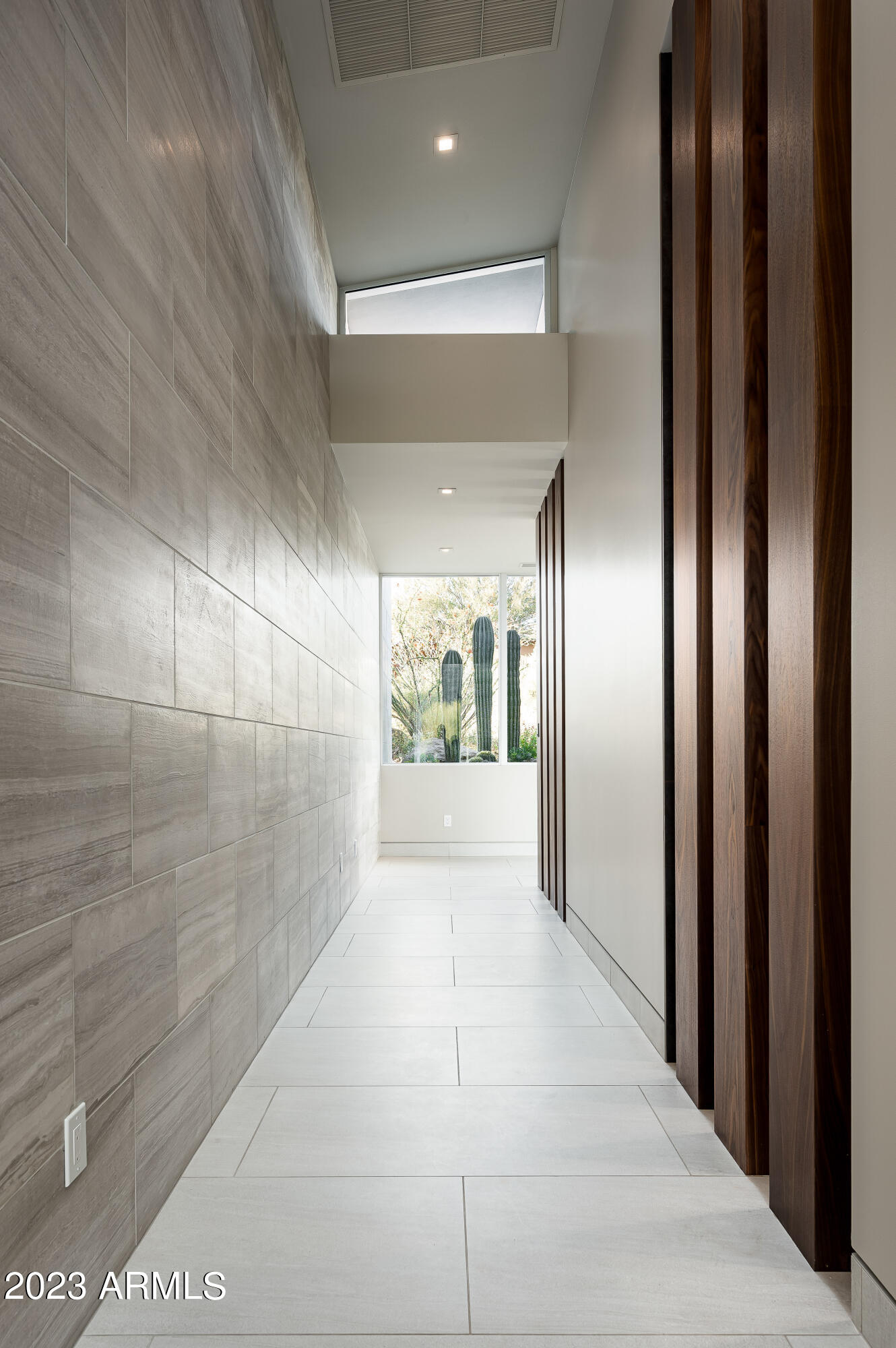 ESTANCIA - Residential
