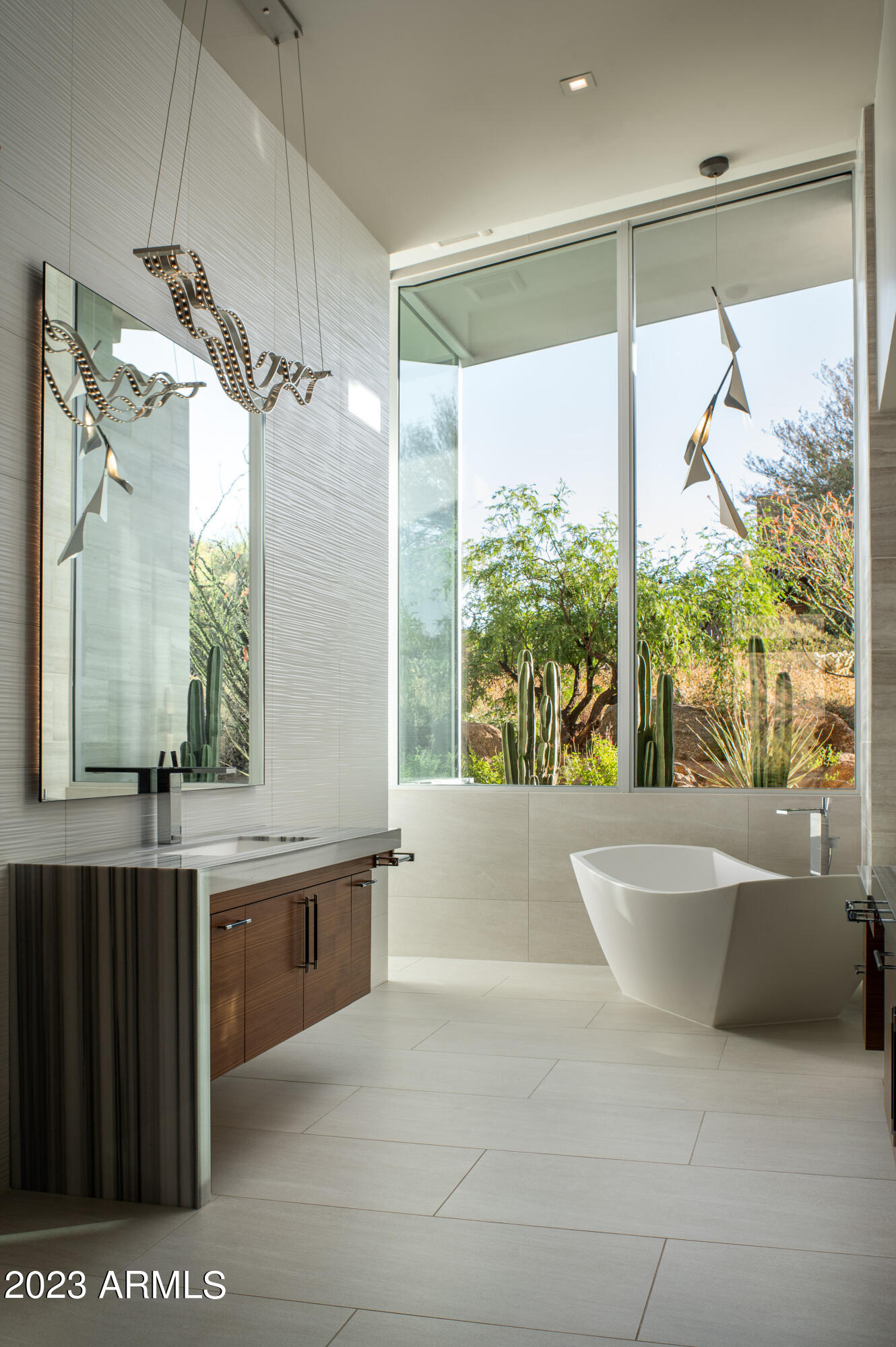 ESTANCIA - Residential