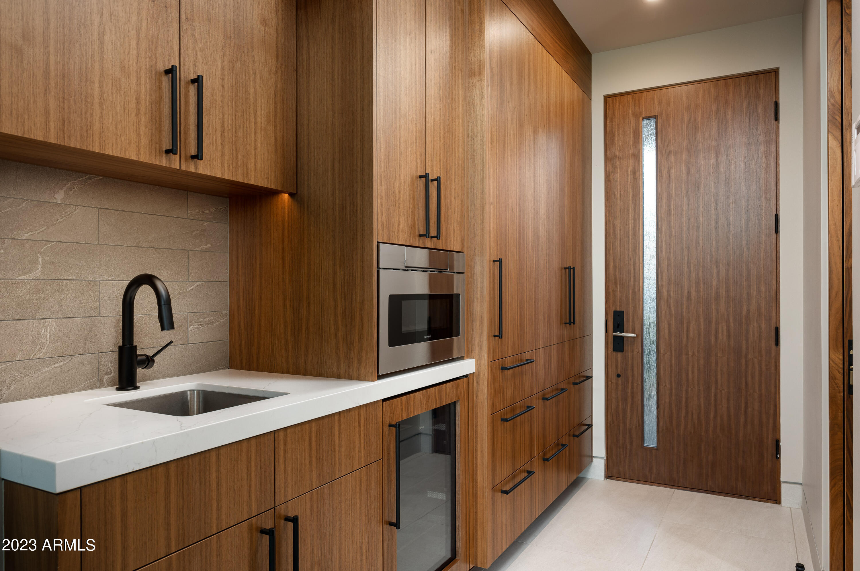 ESTANCIA - Residential