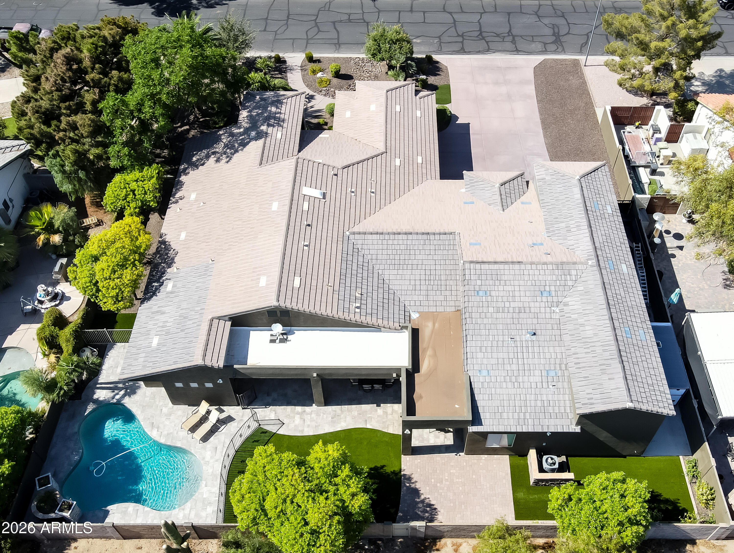 HIDDEN MANOR 6 - Residential