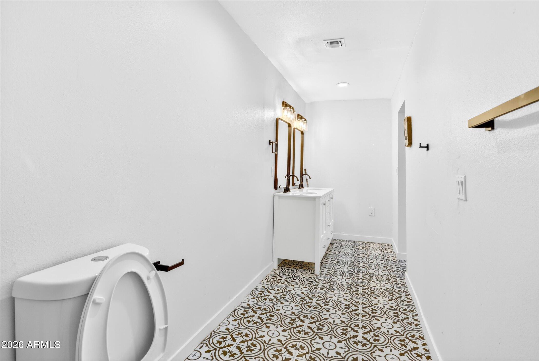 MARYVALE TERRACE NO. 52 - Residential