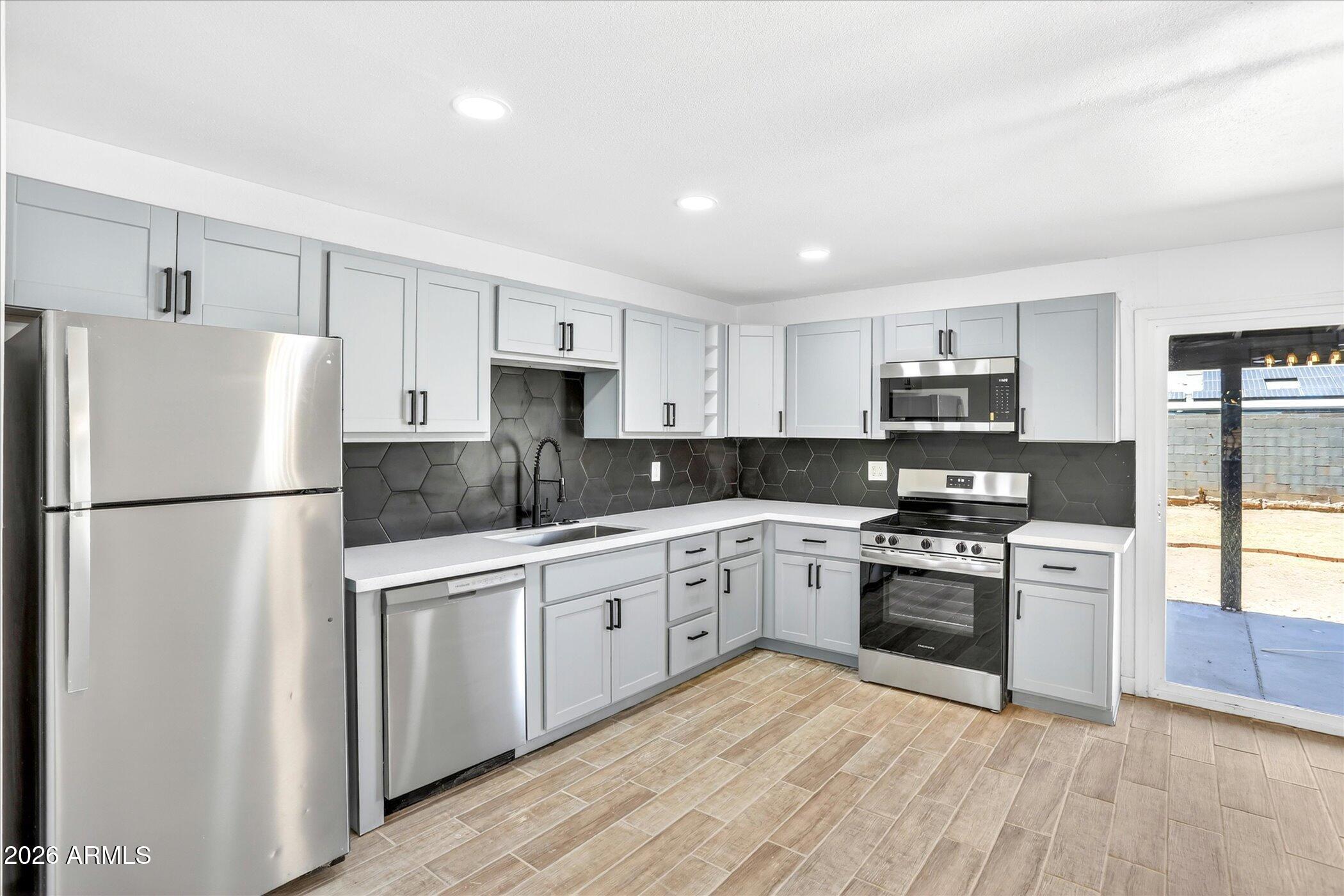 MARYVALE TERRACE NO. 52 - Residential