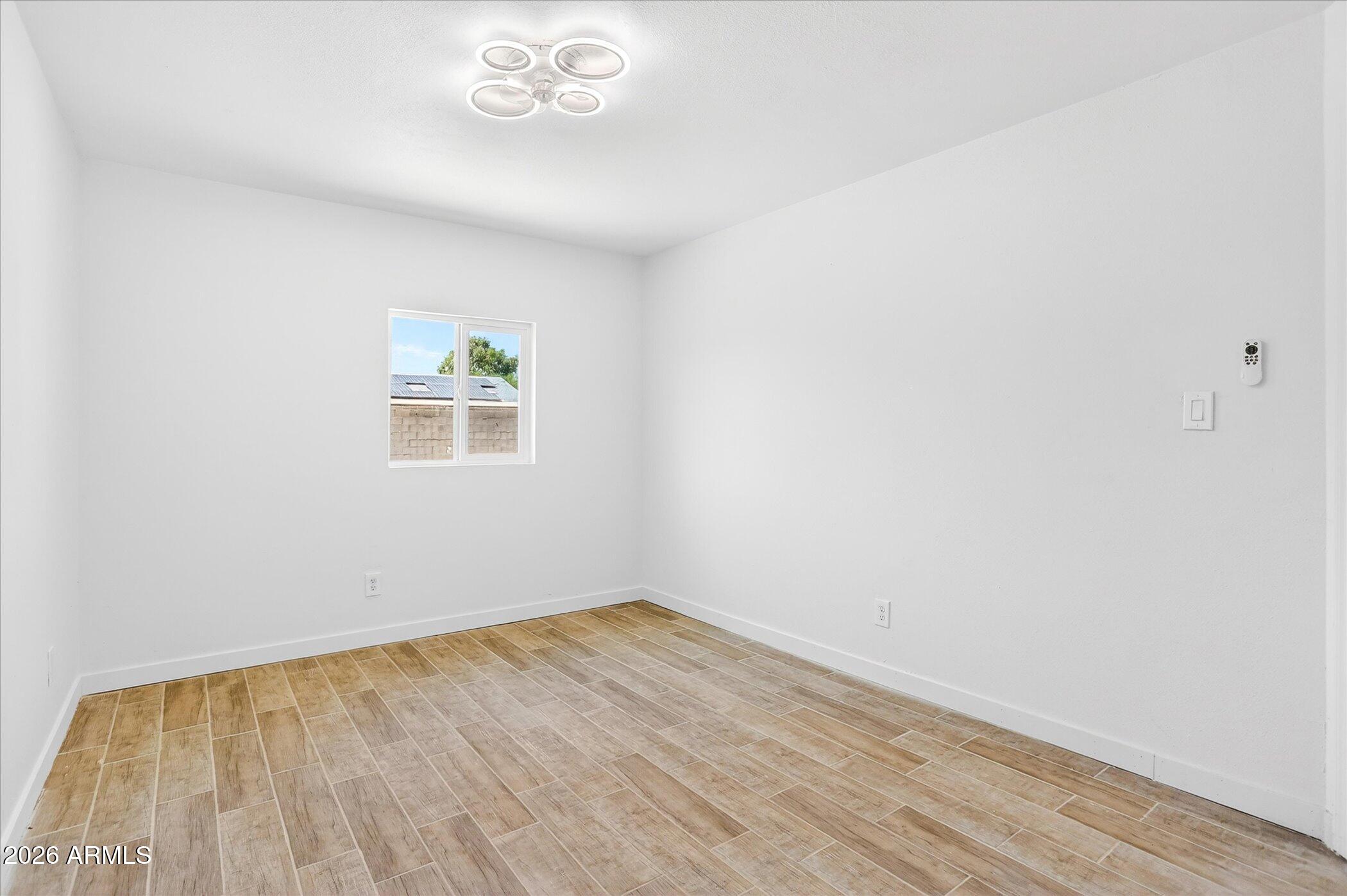 MARYVALE TERRACE NO. 52 - Residential