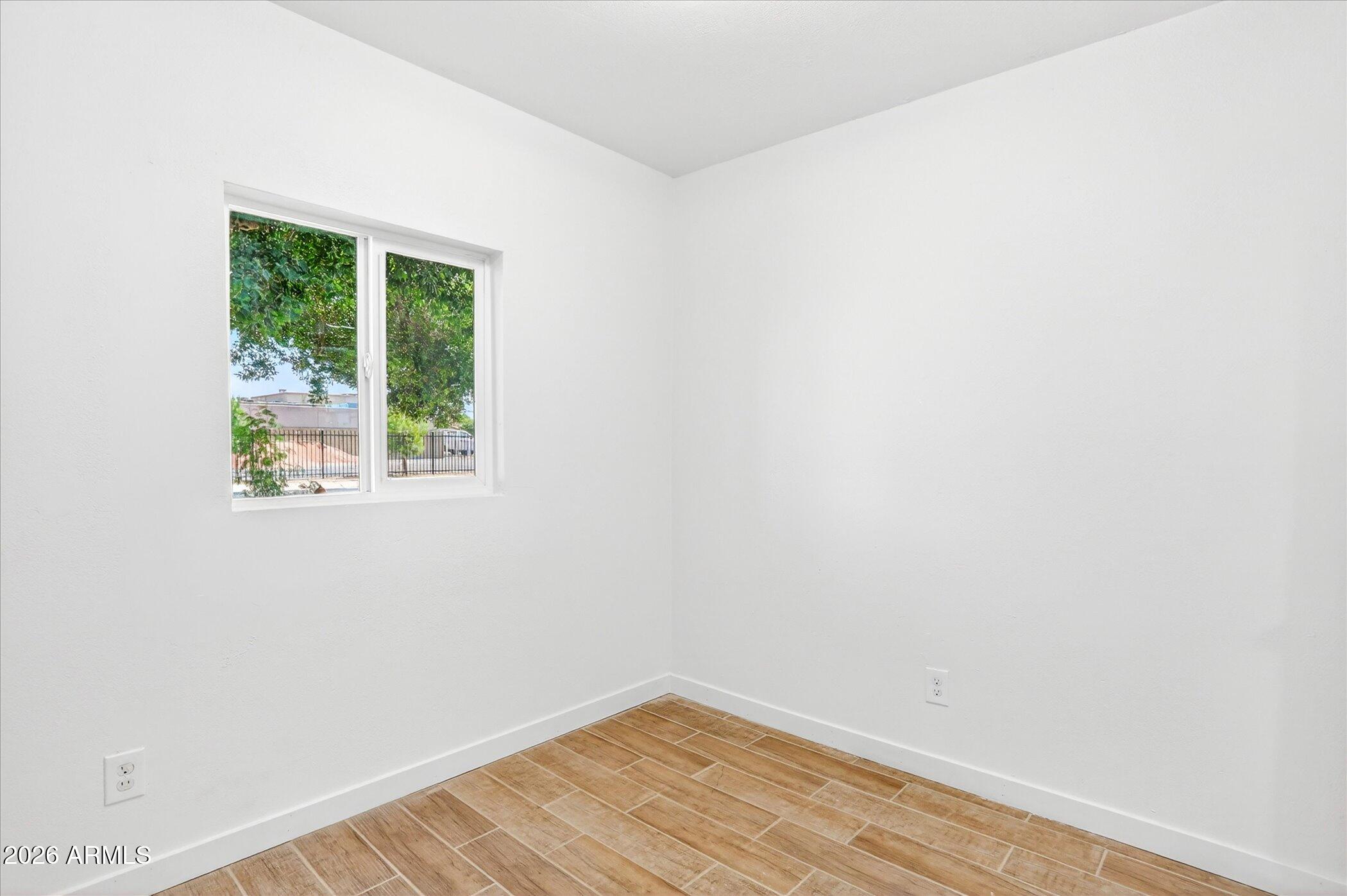 MARYVALE TERRACE NO. 52 - Residential