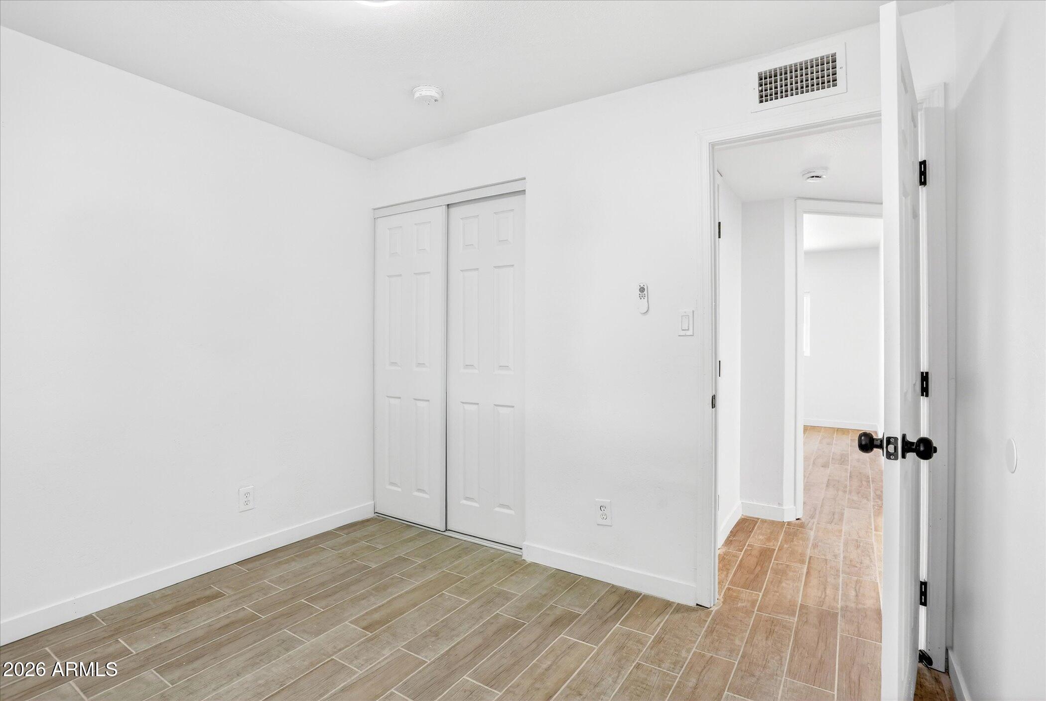 MARYVALE TERRACE NO. 52 - Residential