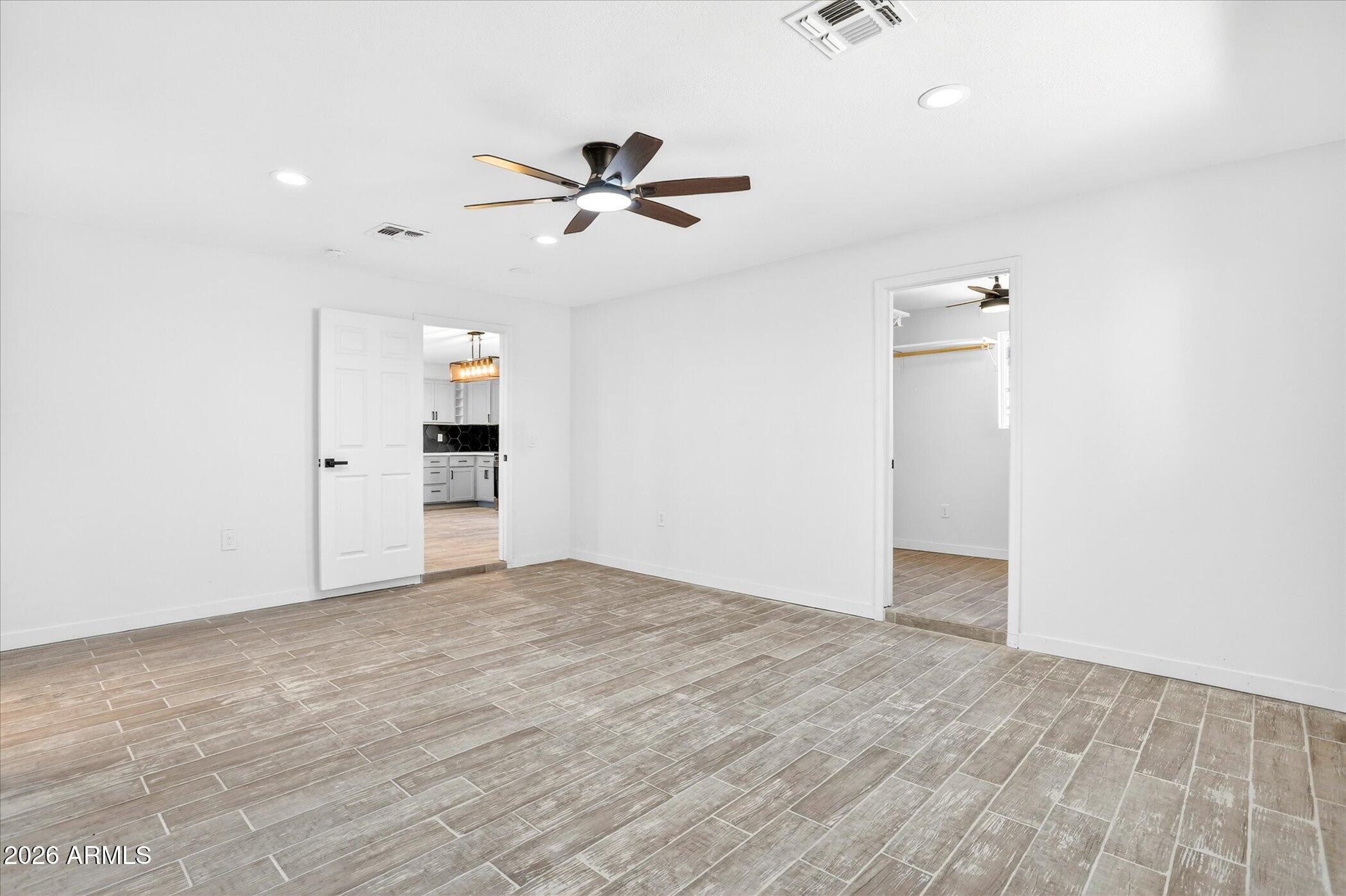 MARYVALE TERRACE NO. 52 - Residential