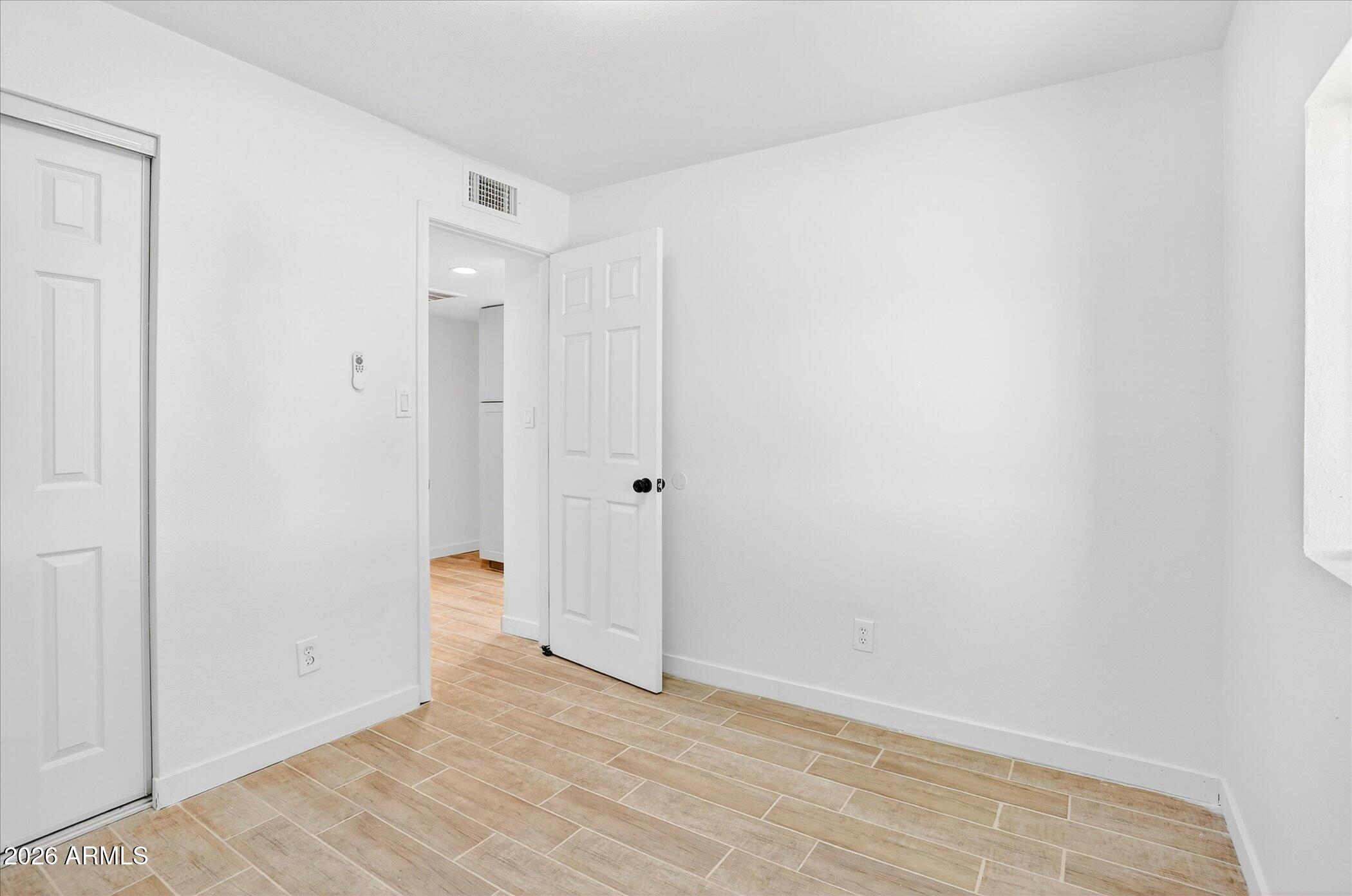 MARYVALE TERRACE NO. 52 - Residential