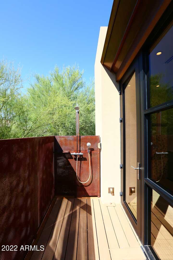 DC RANCH - Residential