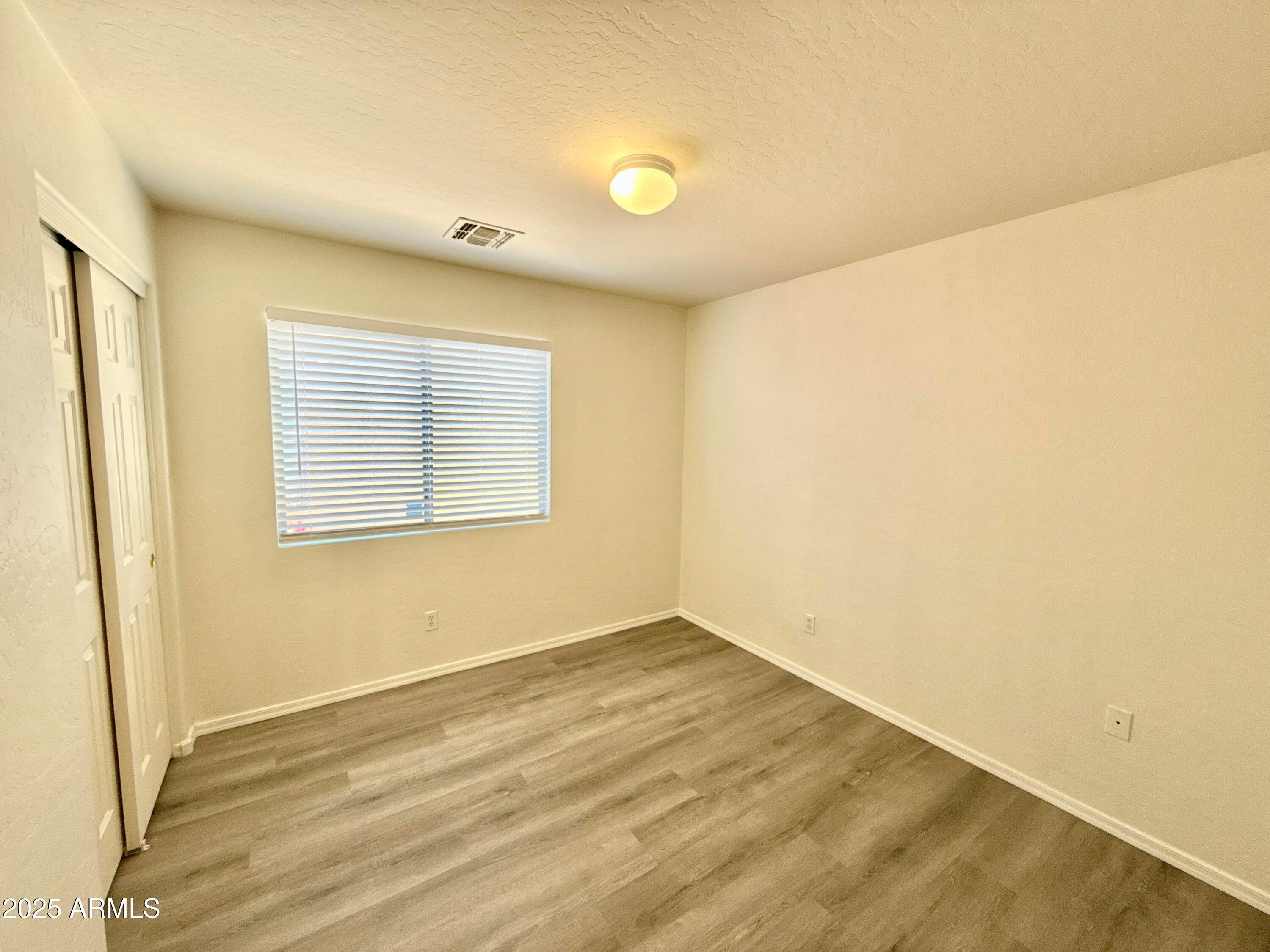 DREAMING SUMMIT UNIT 2A - Residential Lease