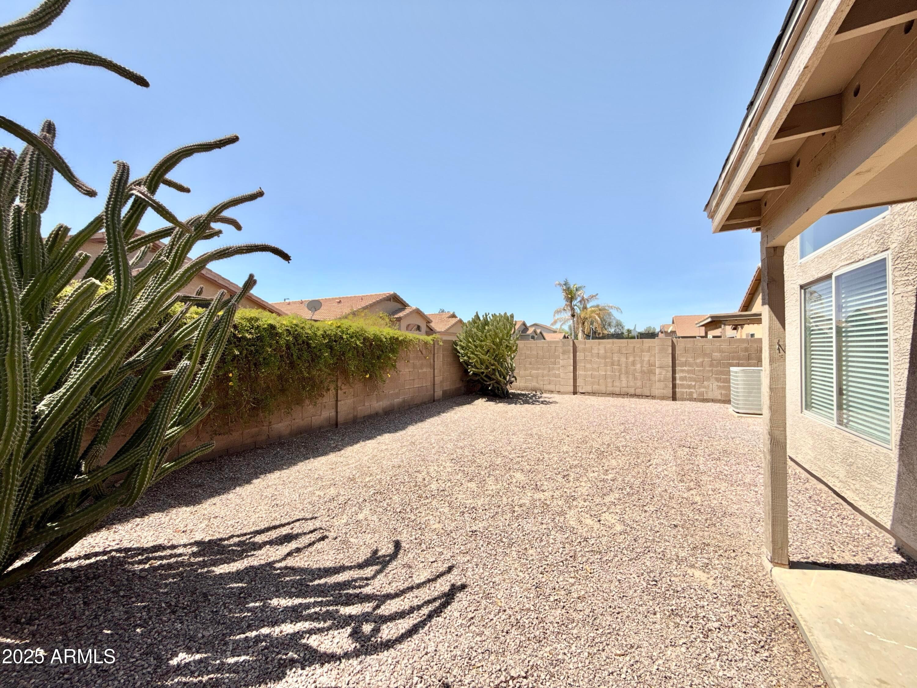 DREAMING SUMMIT UNIT 2A - Residential Lease