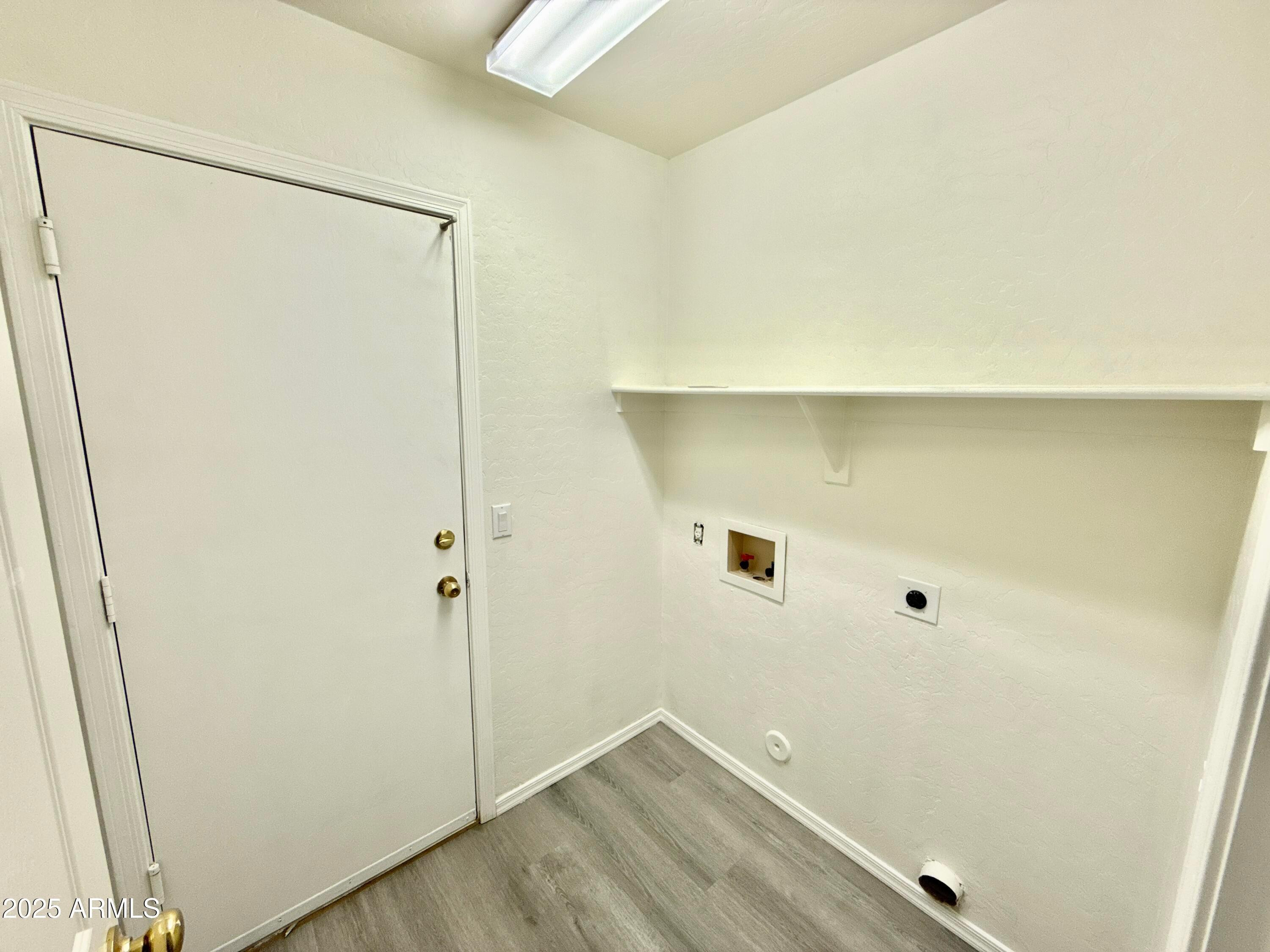 DREAMING SUMMIT UNIT 2A - Residential Lease