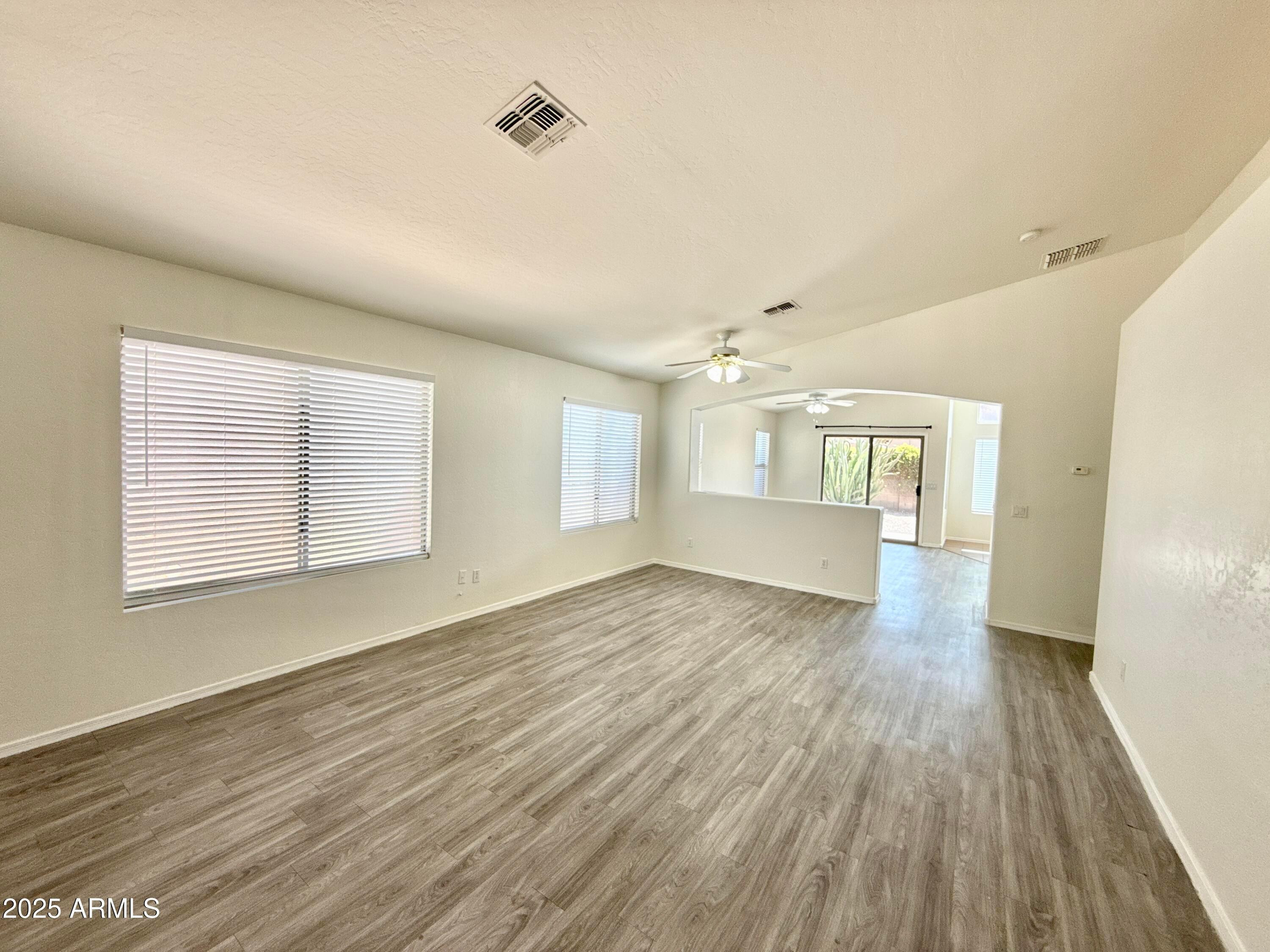 DREAMING SUMMIT UNIT 2A - Residential Lease