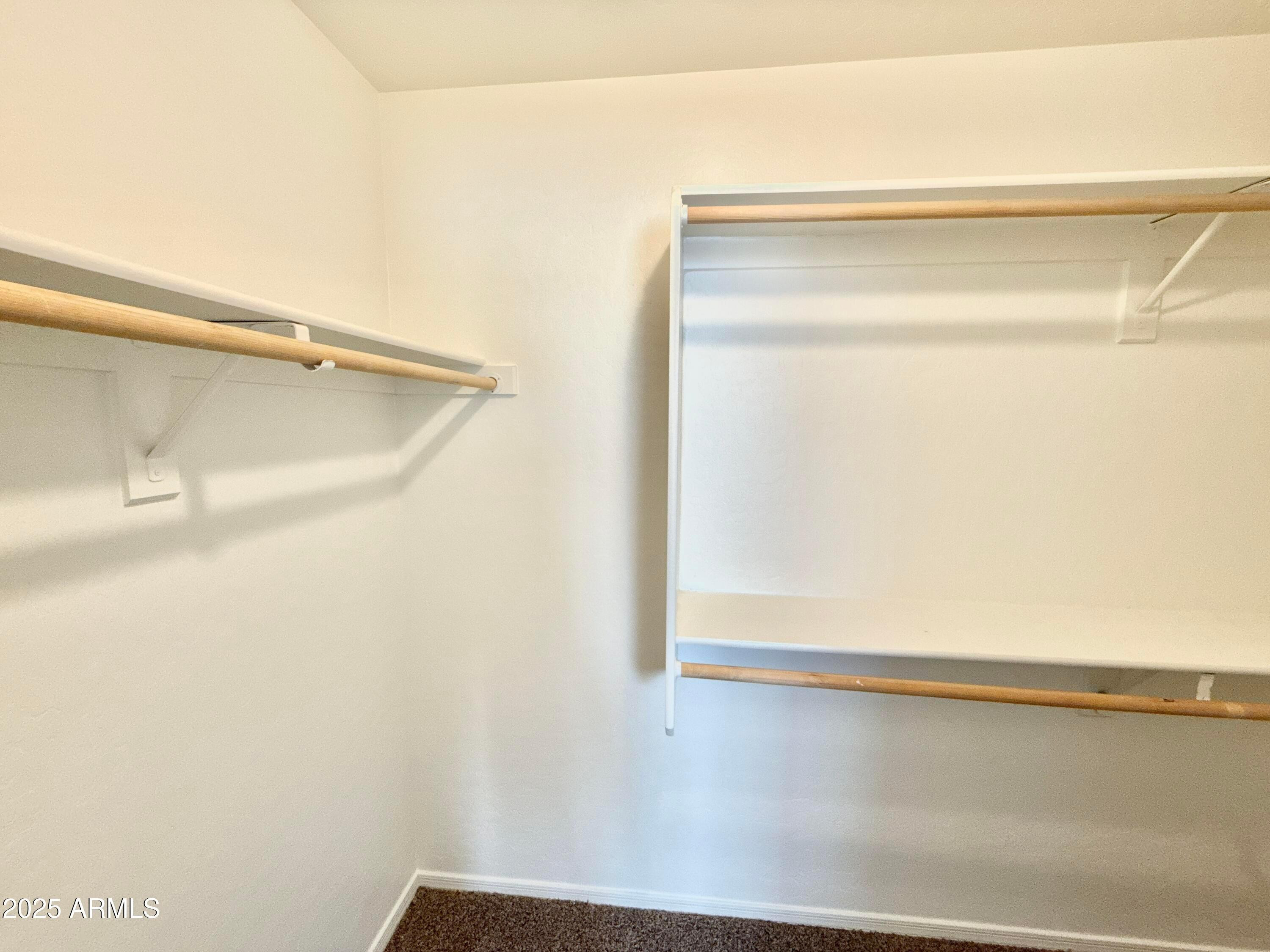 DREAMING SUMMIT UNIT 2A - Residential Lease
