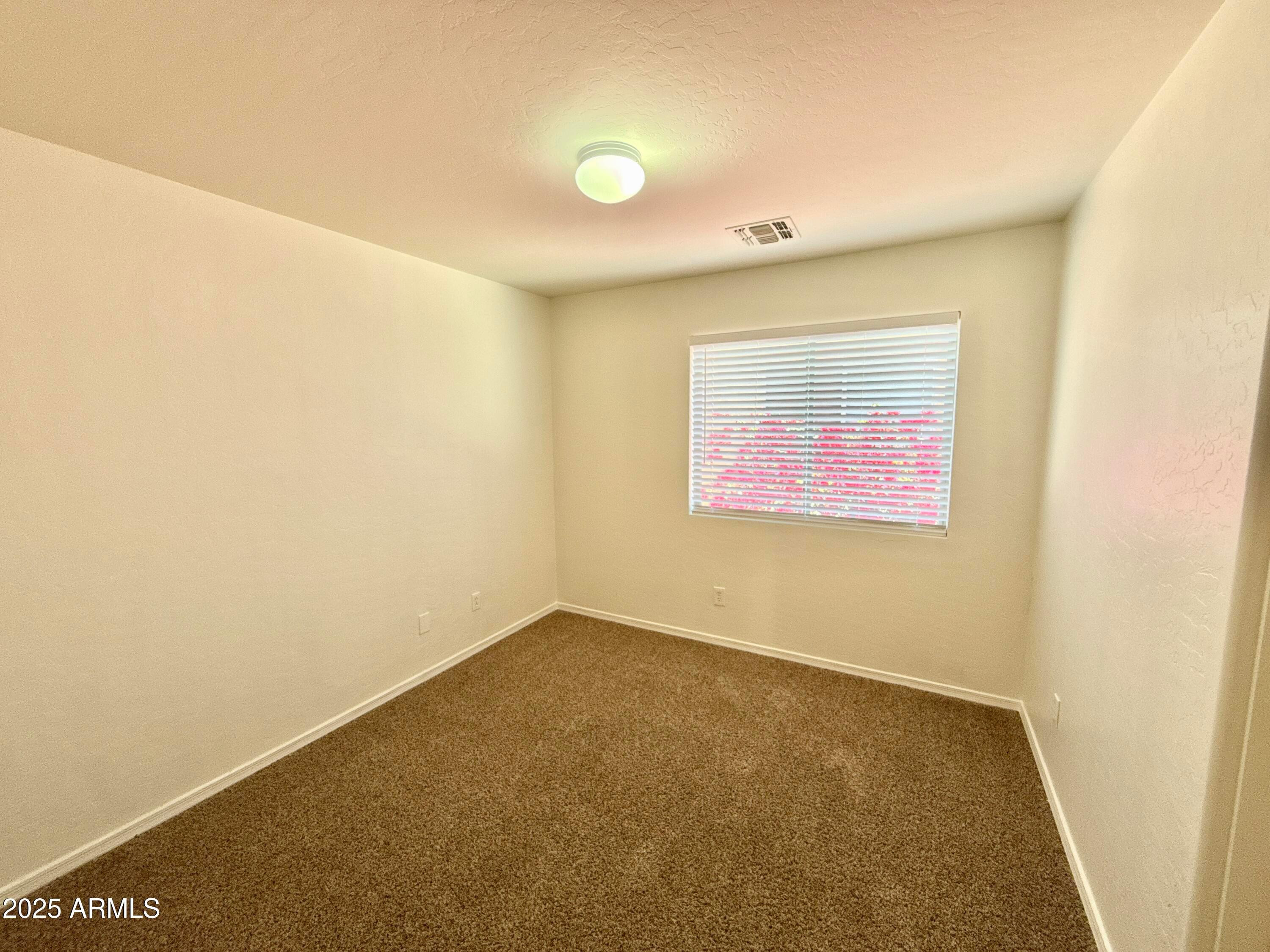 DREAMING SUMMIT UNIT 2A - Residential Lease