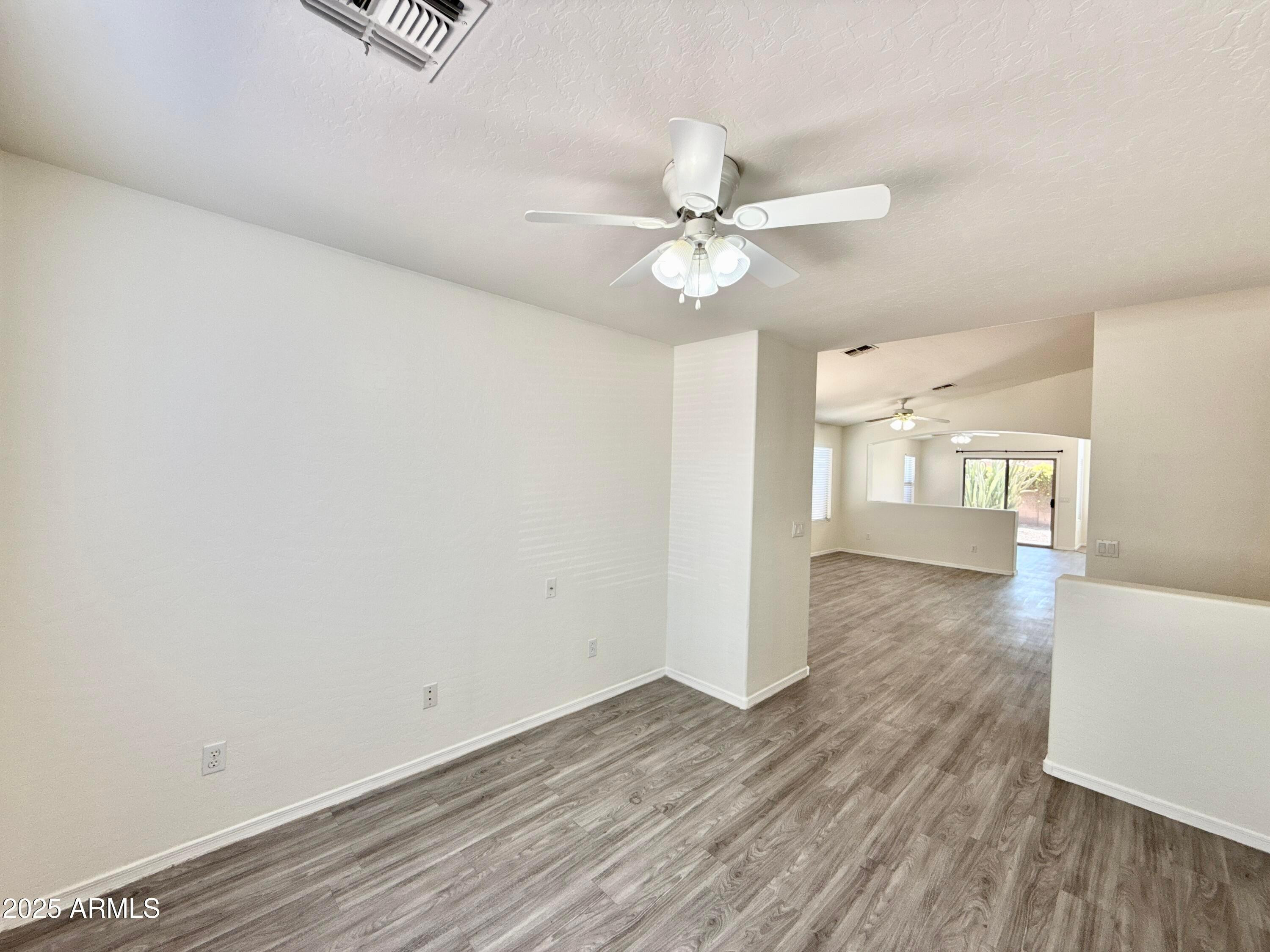 DREAMING SUMMIT UNIT 2A - Residential Lease