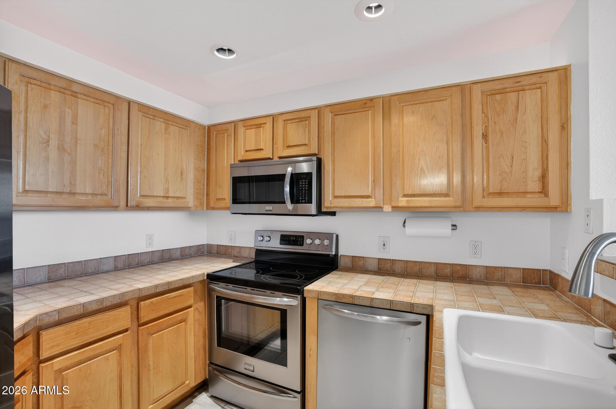 CANYON GATE CONDOMINIUMS - Residential