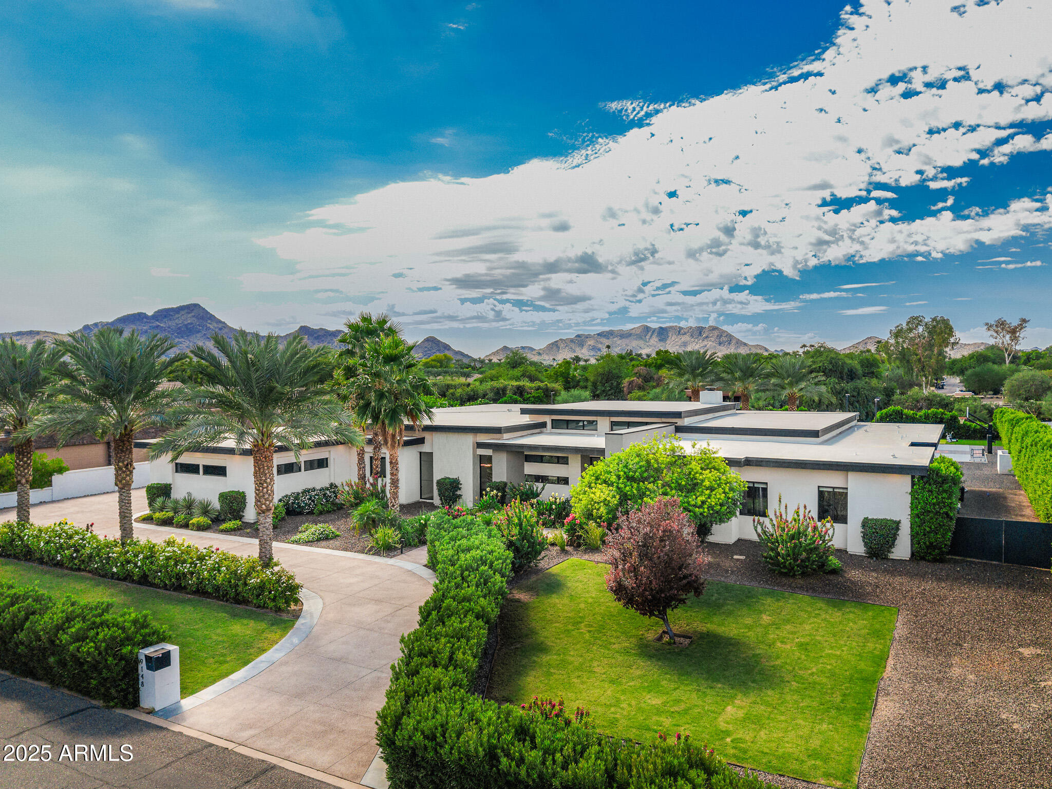 BERNEIL RANCHOS - Residential