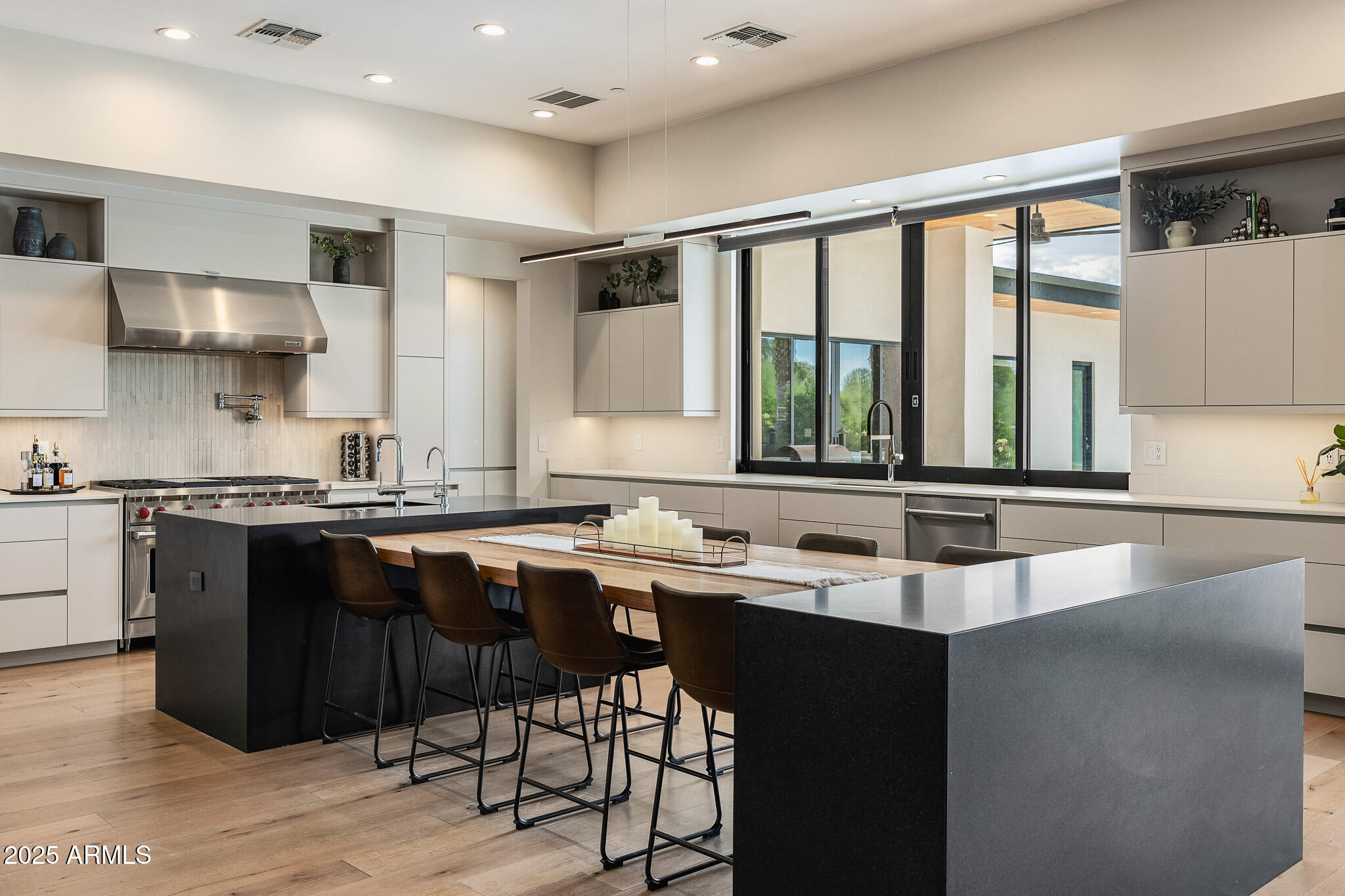 BERNEIL RANCHOS - Residential