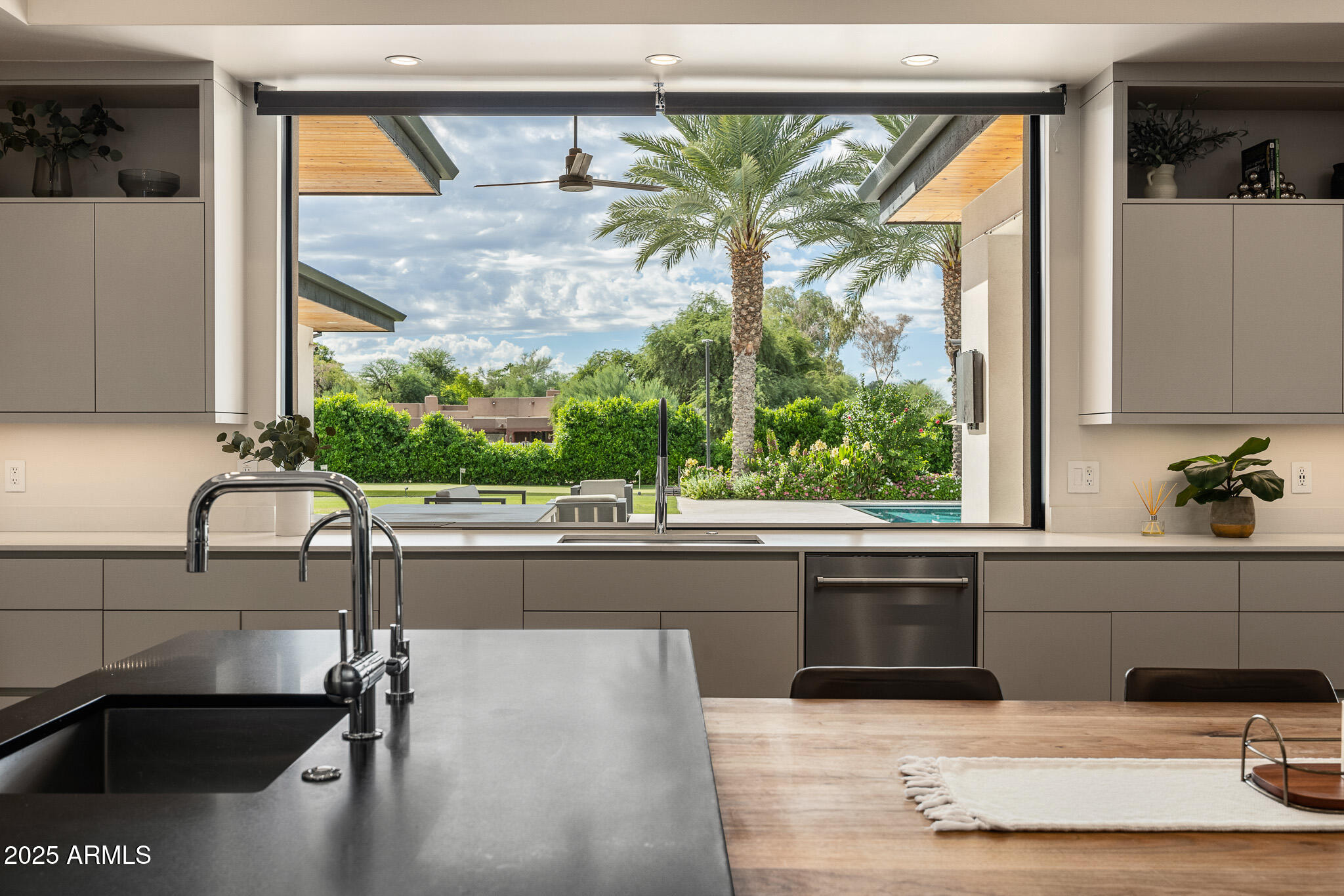 BERNEIL RANCHOS - Residential