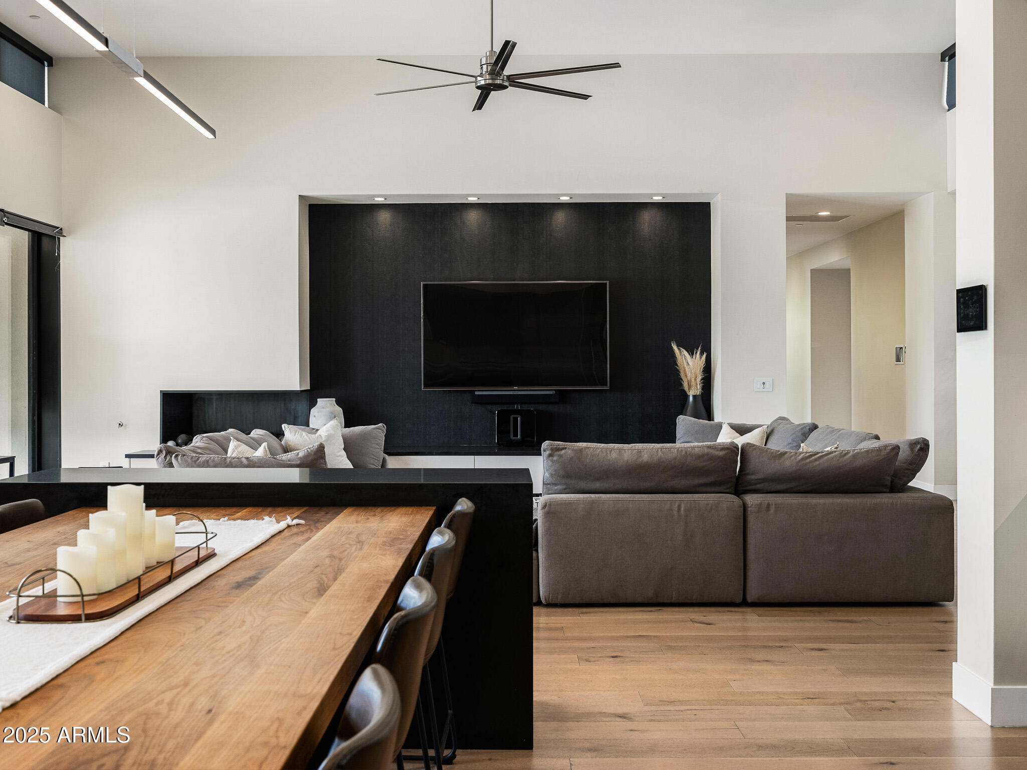 BERNEIL RANCHOS - Residential