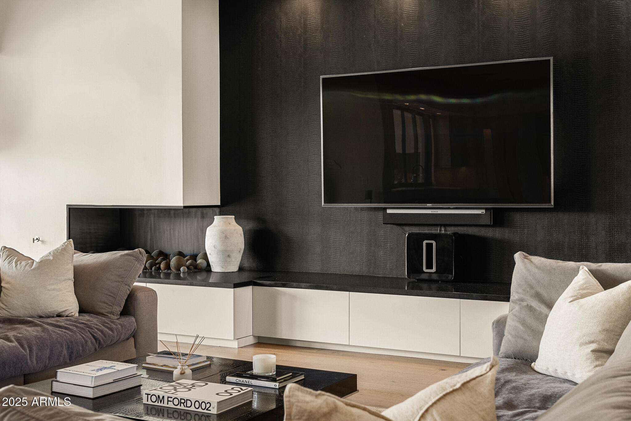 BERNEIL RANCHOS - Residential