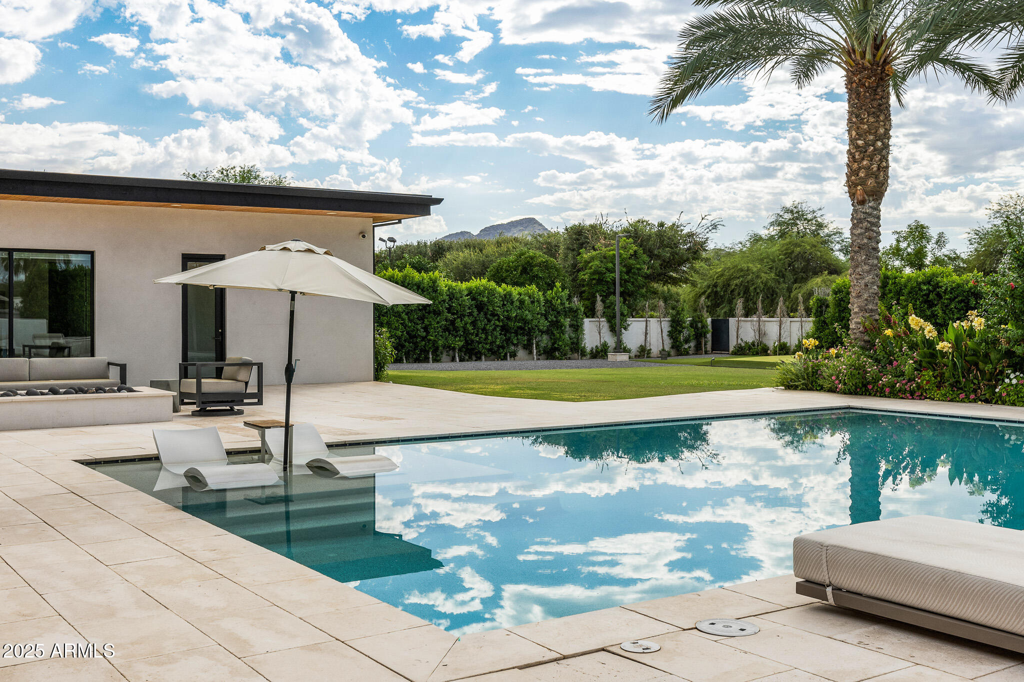 BERNEIL RANCHOS - Residential