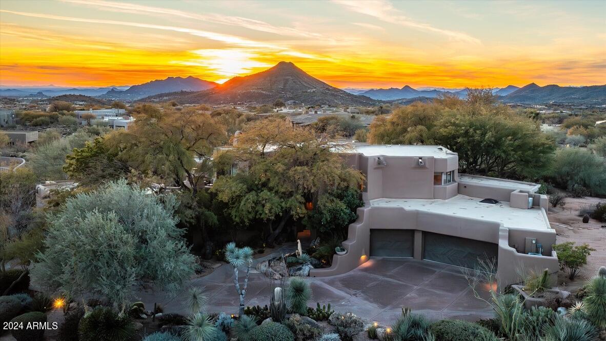 DESERT MOUNTAIN - Residential