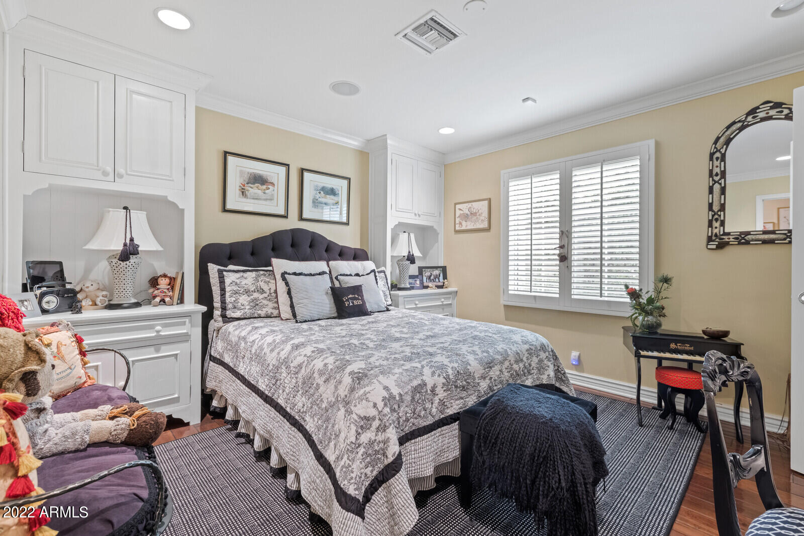 CAMELBACK COUNTRY CLUB ESTATES 4 - Residential
