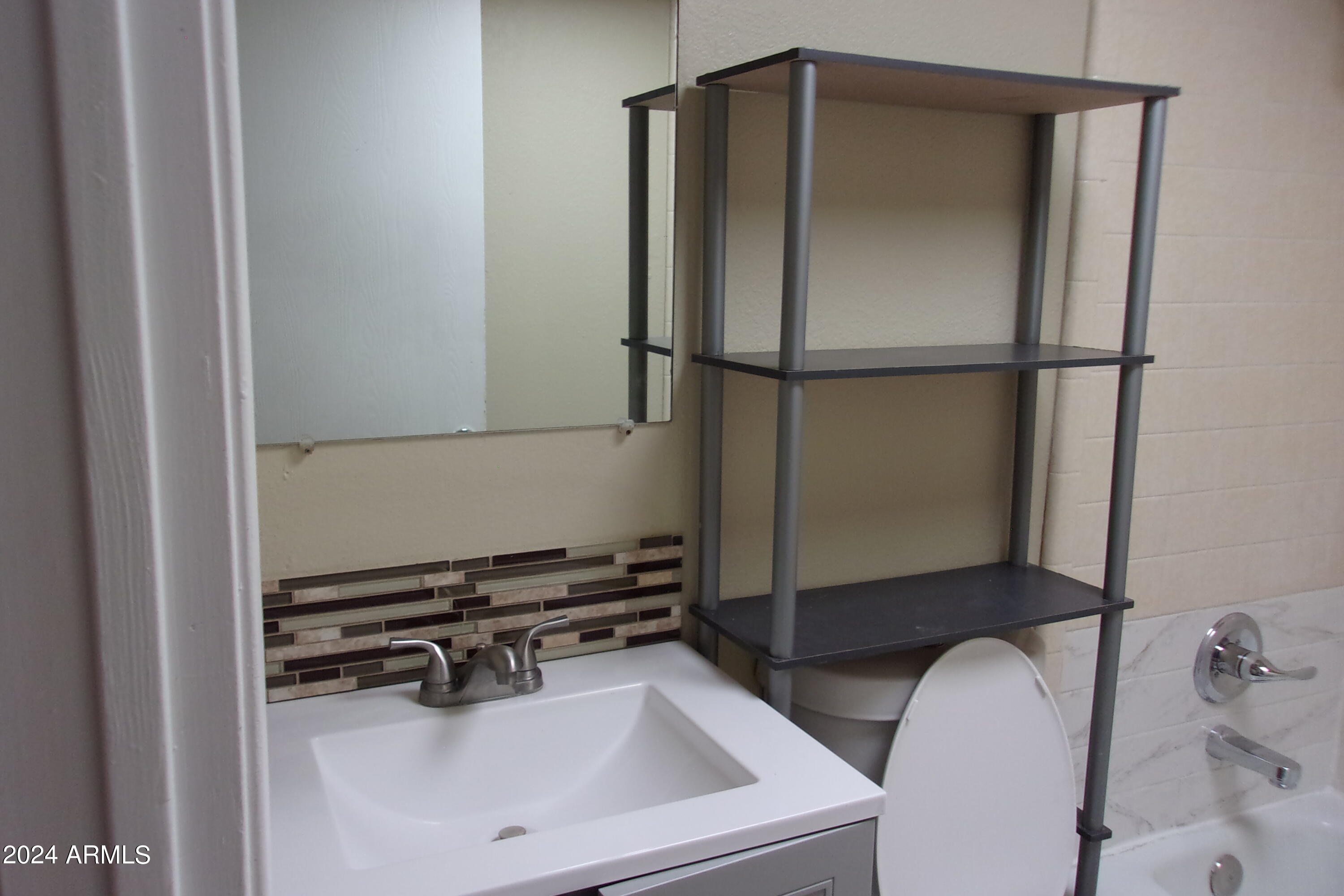 Villa Del Rio 2 resub - Residential Lease