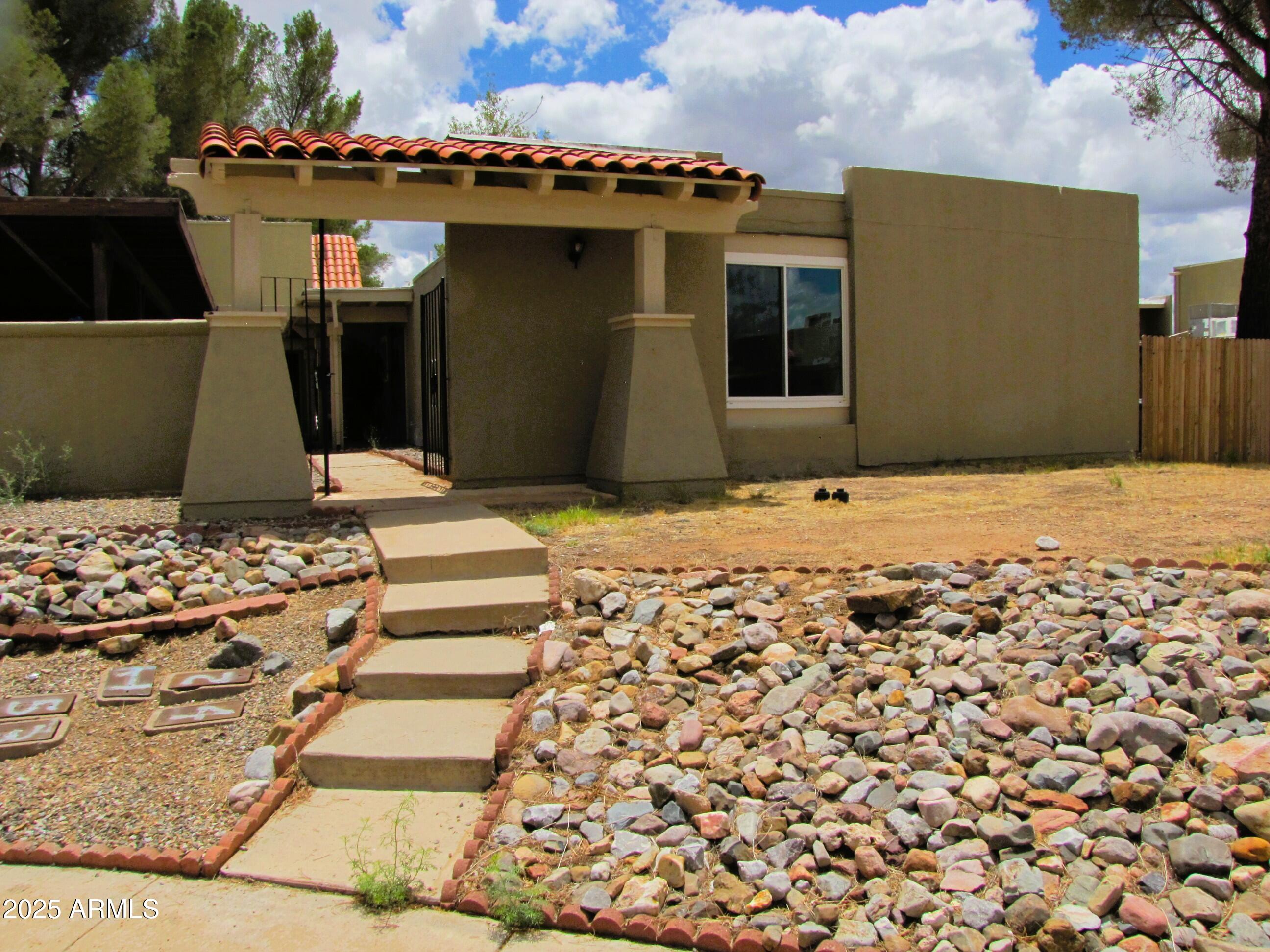 PUEBLO DEL SOL DOS - Residential Lease