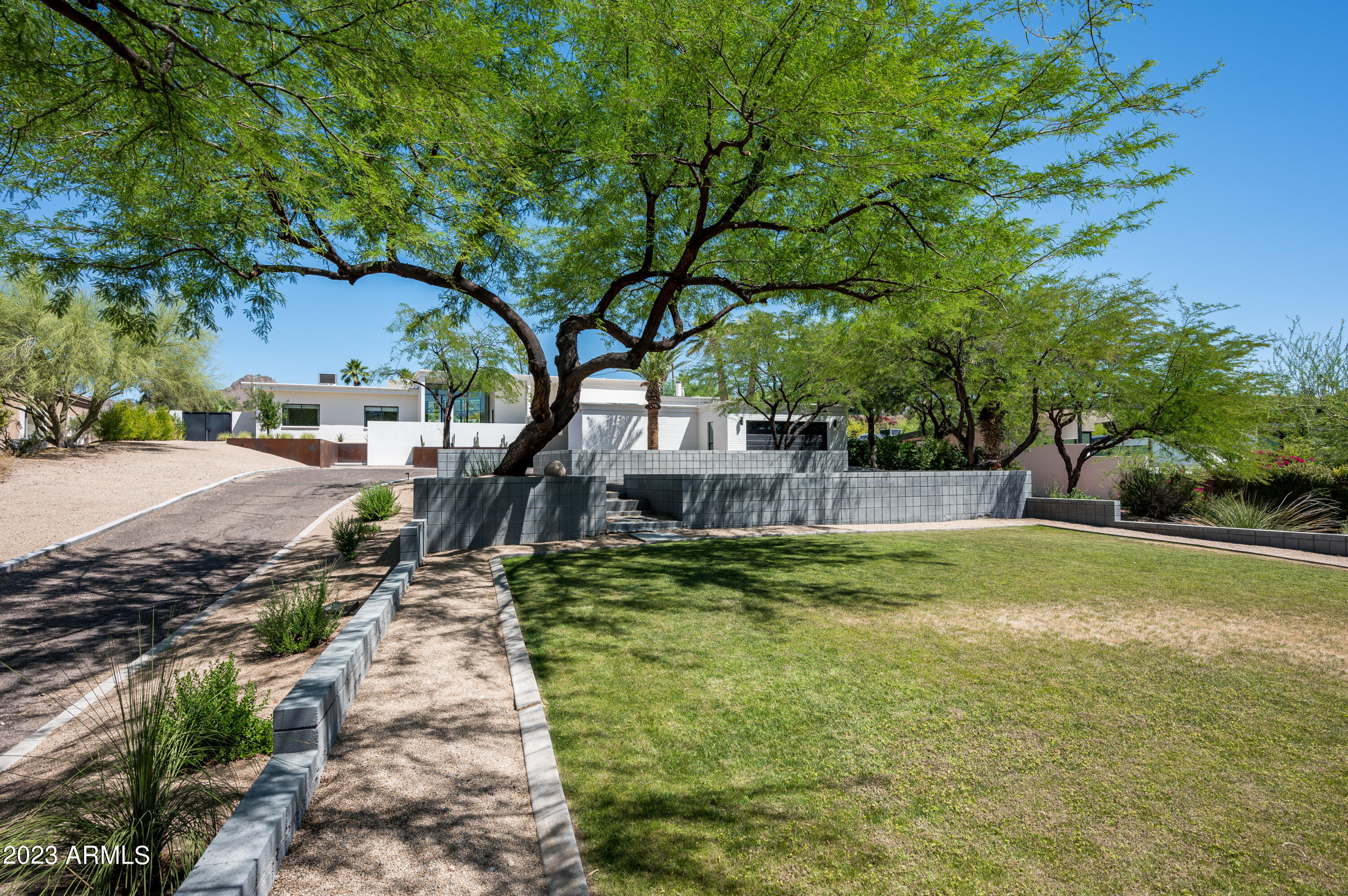 MARION ESTATES - Residential