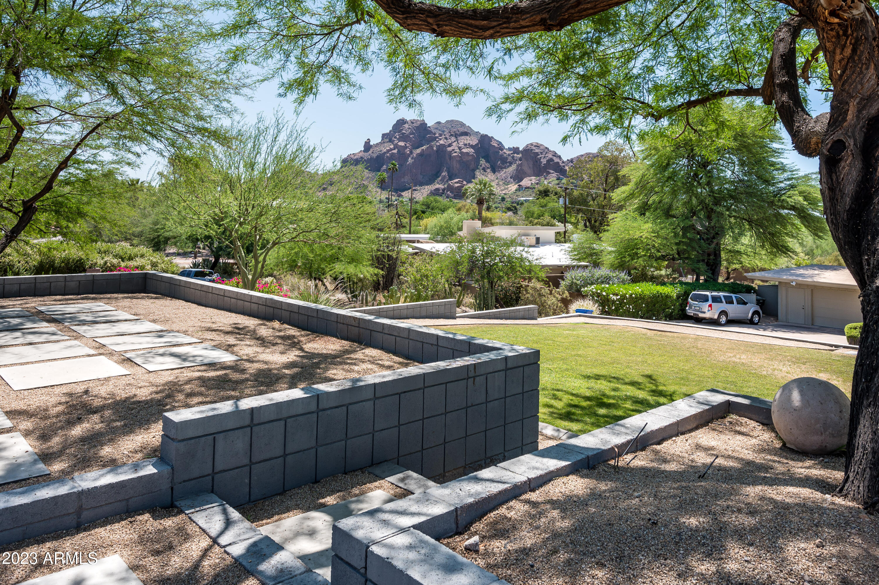 MARION ESTATES - Residential