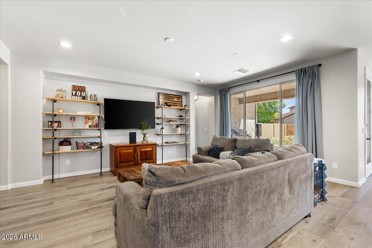 MOUNTAIN GATE - Residential