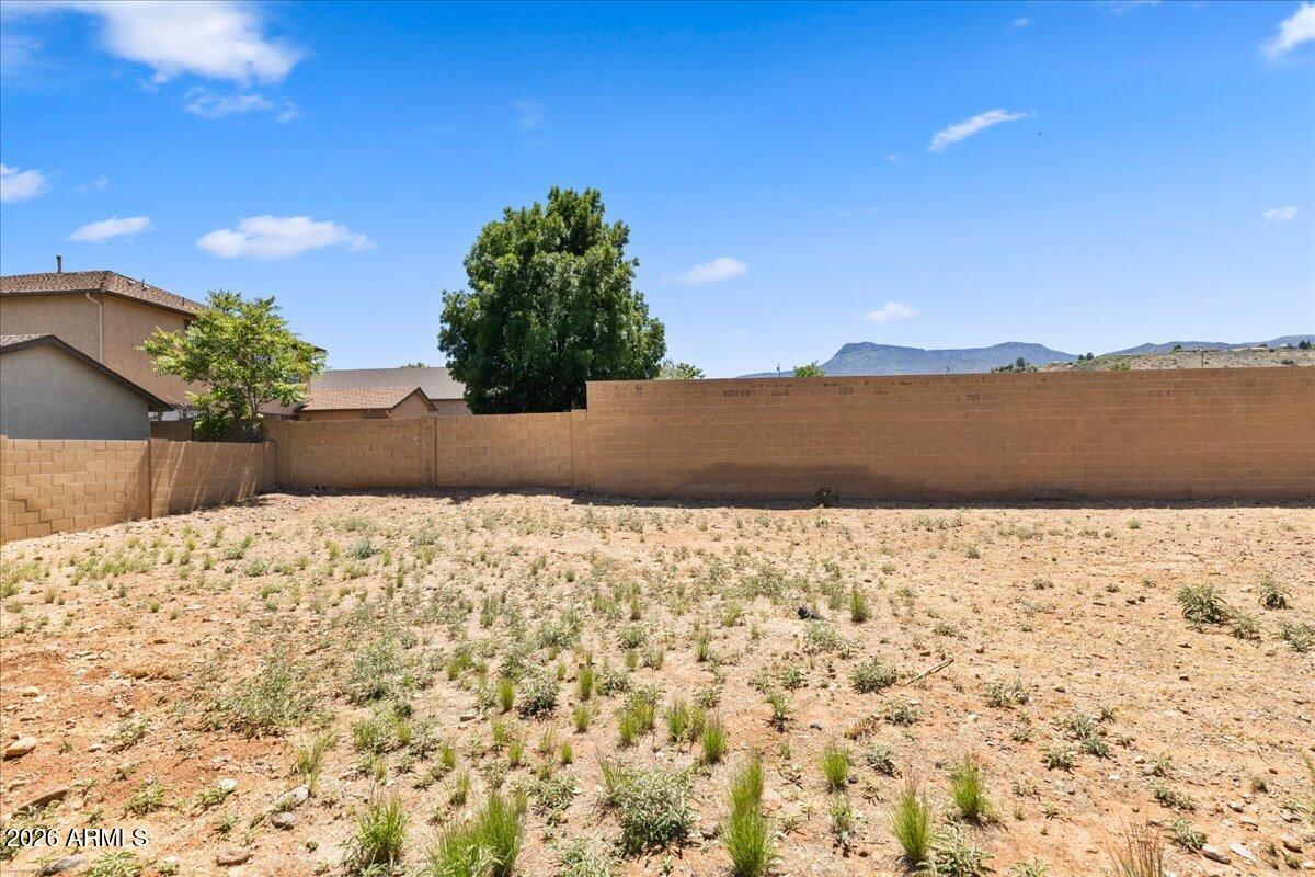 MOUNTAIN GATE - Residential