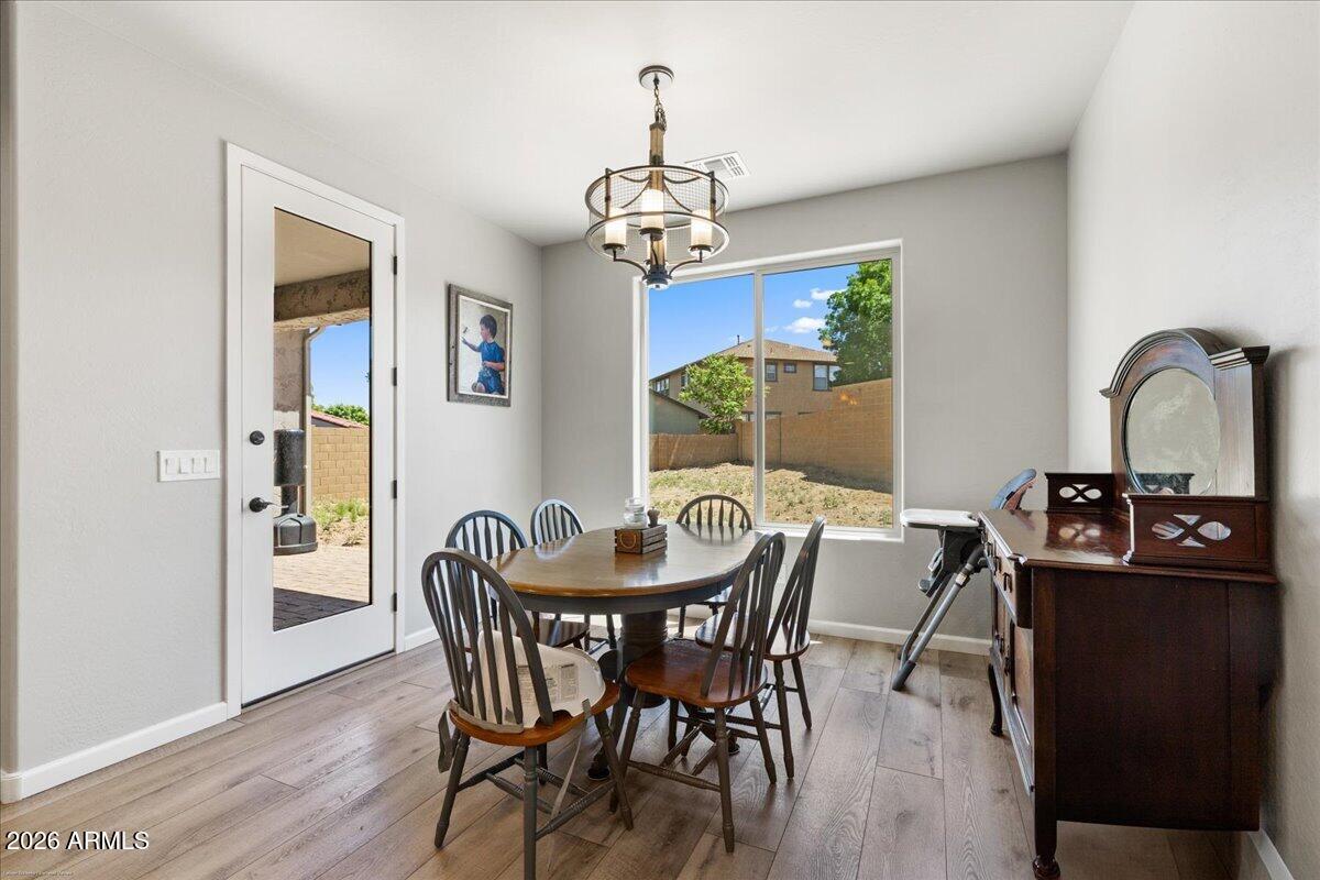 MOUNTAIN GATE - Residential
